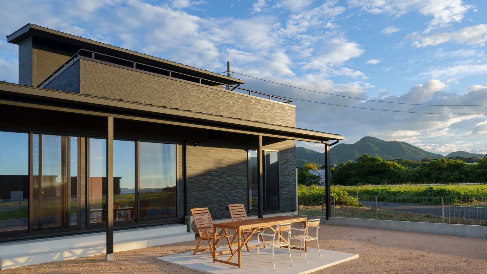【基本】海の目の前のヴィラを1棟貸し　夕朝食付き　BBQプラン