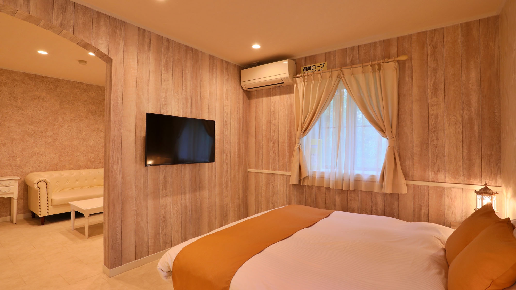 スタンダードダブル◇クイーンサイズベッド