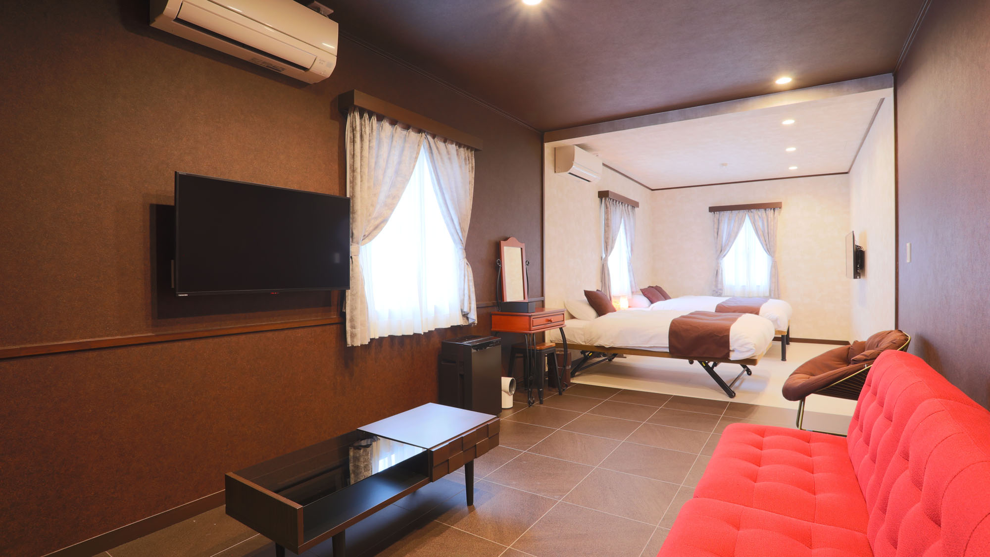 客室◇スーペリアダブル◇クイーンとセミダブルベッドの客室*