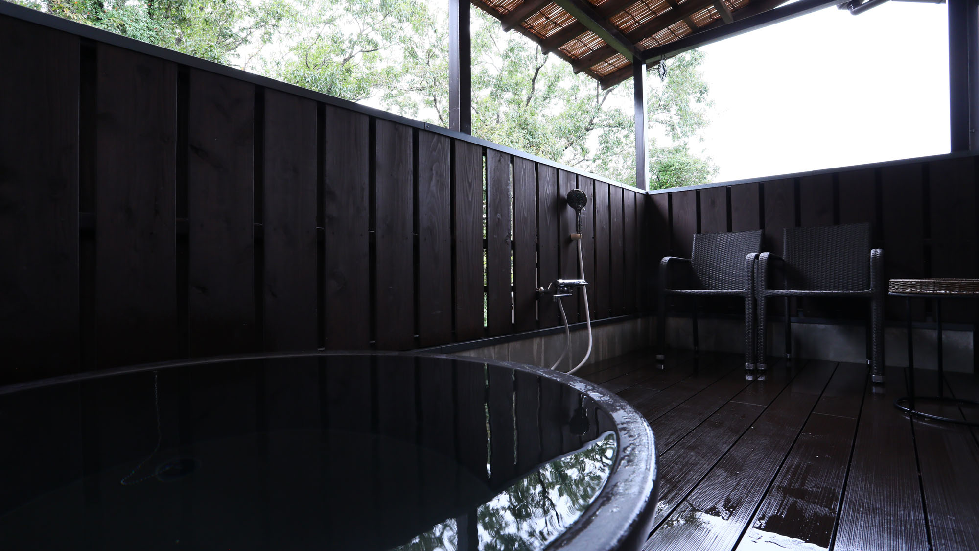 客室◇デラックスツイン◇温泉露天風呂付特別室の客室の温泉露天風呂*　