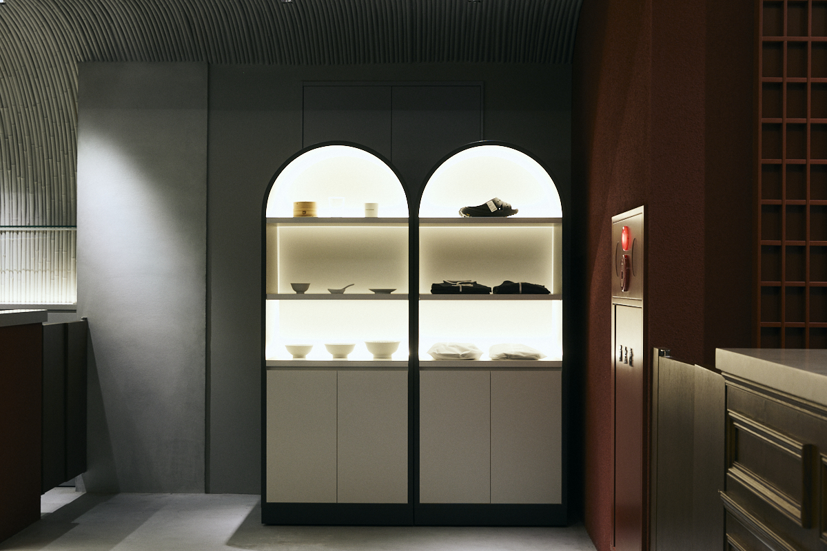 1Fに併設されているポップアップストアでは、当館オリジナルグッズやコラボレーションアイテム等をご用意