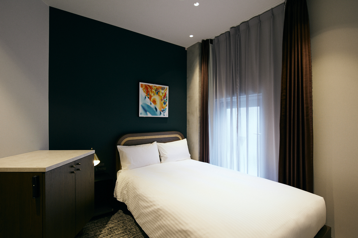 モデレートセミダブル｜シンプルで快適な滞在を叶える客室