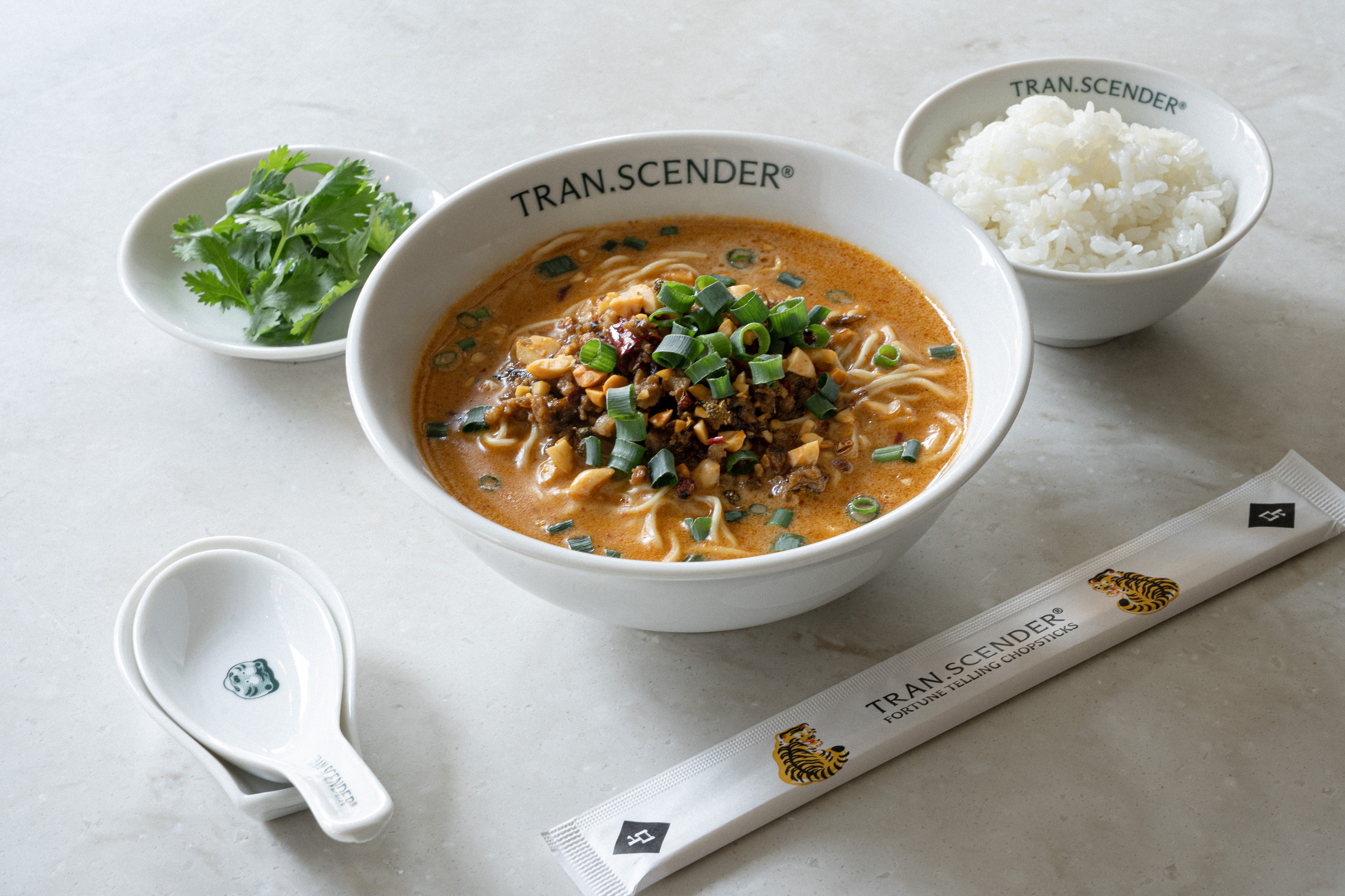 TRAN.SCENDER LOUNGE｜ 虎視担々麺 ※19:00～22:00までの限定販売