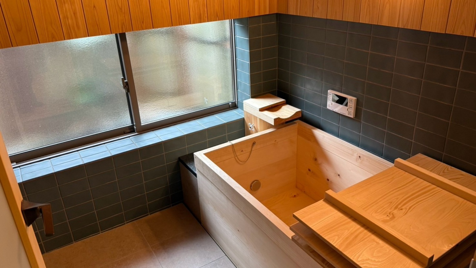 【素泊まり】一棟貸し×昭和建築　一日一組限定の隠れ家