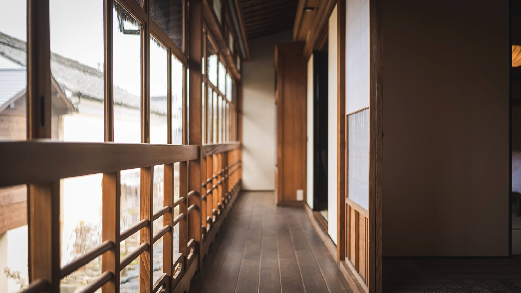 *【廊下】日本建築美を感じる、落ち着いた空間演出。