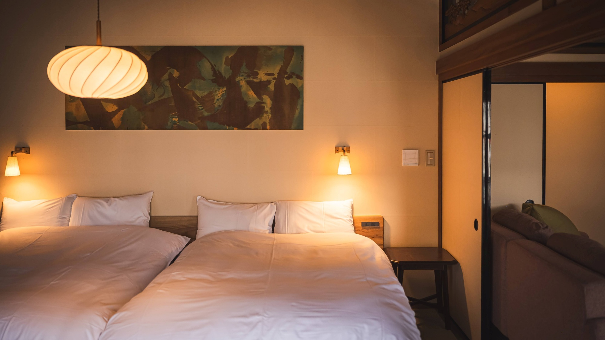 *【客室】和と洋が調和した、くつろぎのひとときを。