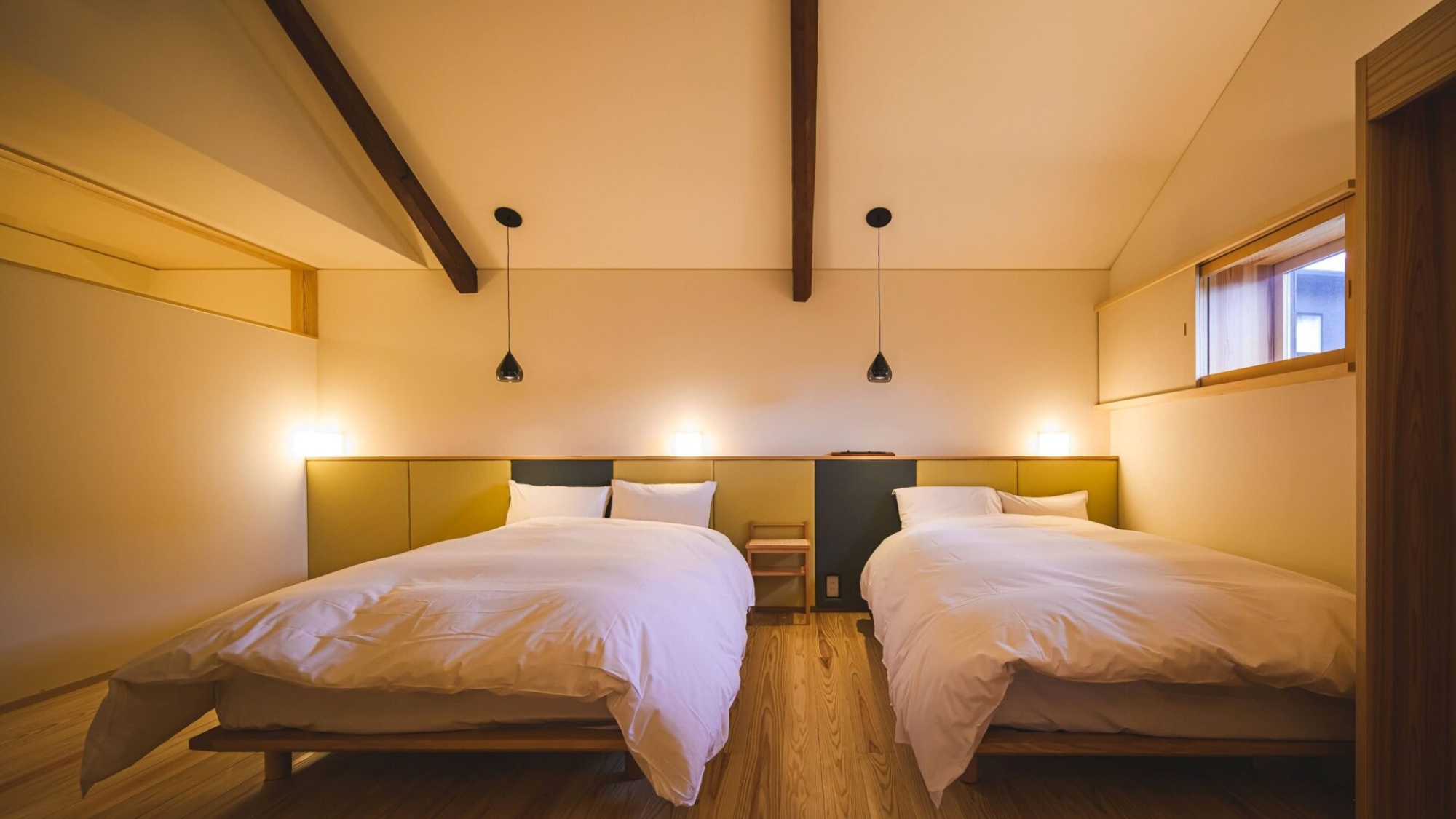 *【寝室】ゆとりある配置で、心地よく過ごせる上質な客室。