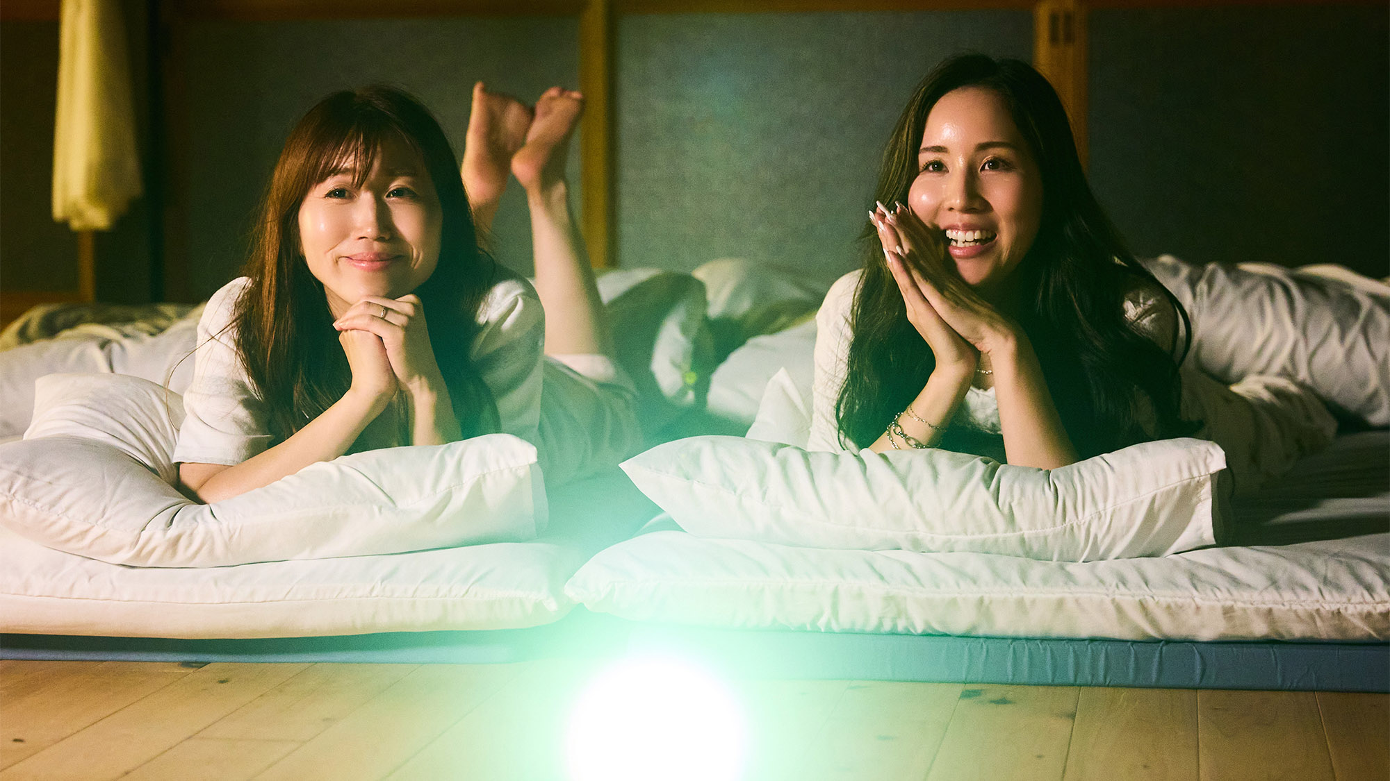 ・【プロジェクター】ご家族やご友人と盛り上がる！迫力ある大画面での映像体験