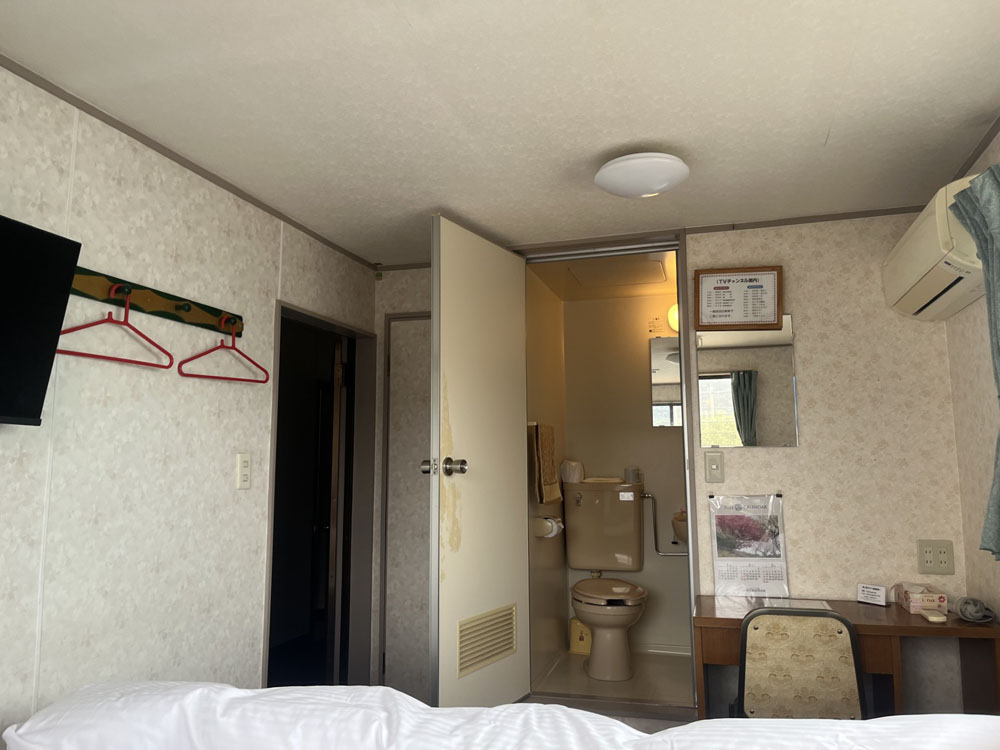 ツインのお部屋のバスルーム