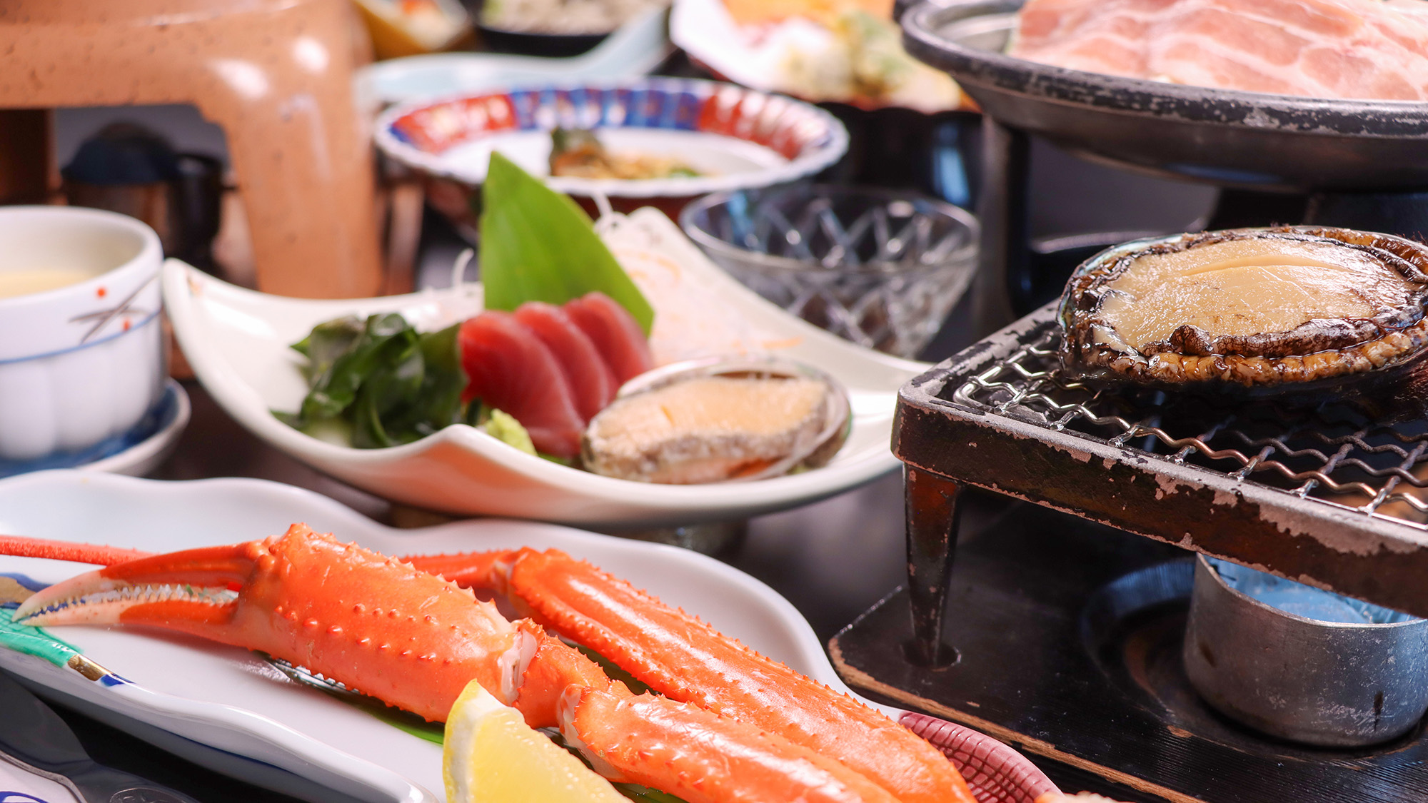 海鮮とお肉、どちらも堪能できる贅沢なお膳です