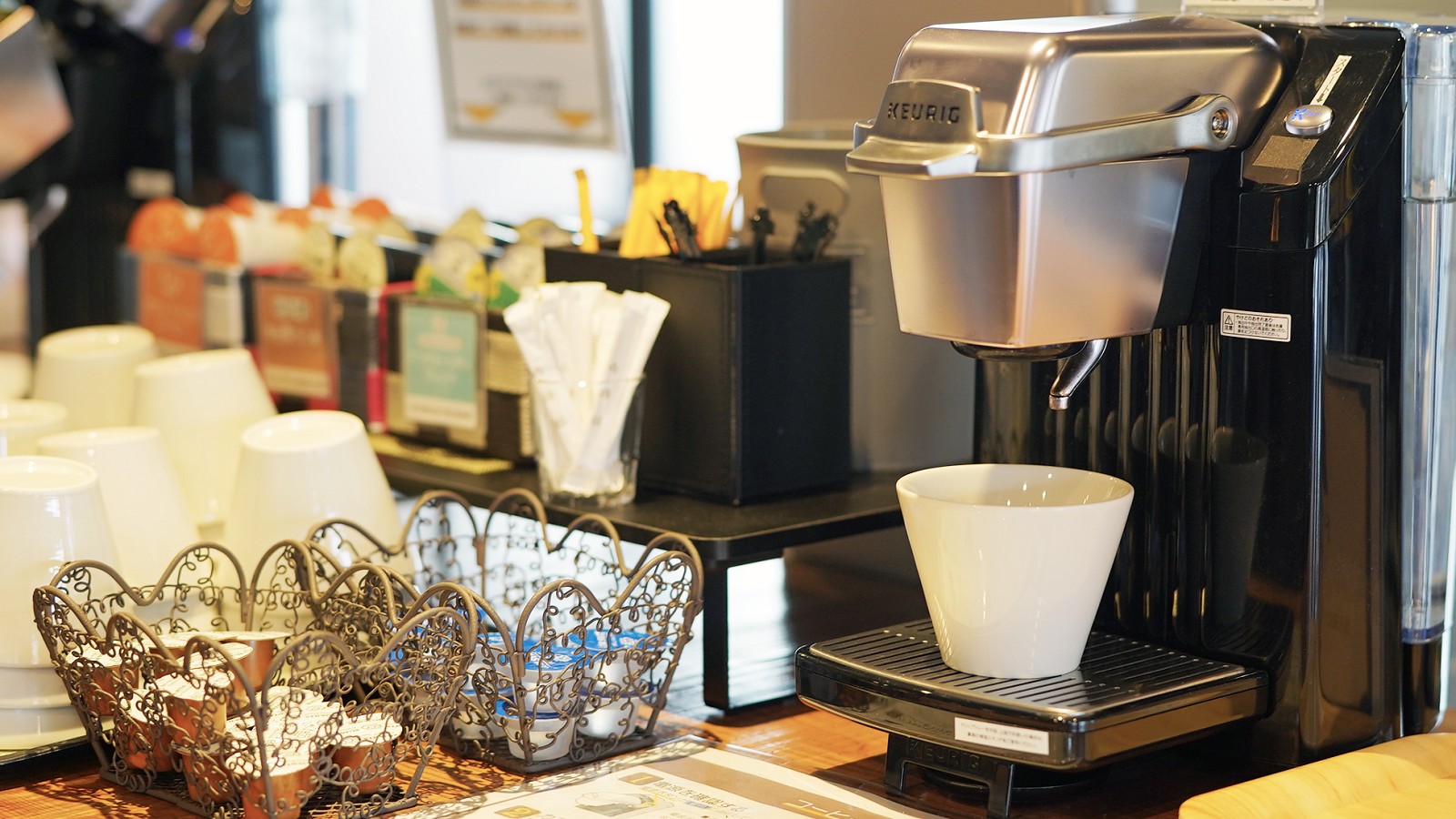 カプセル式コーヒーマシンで淹れたてのコーヒーをおたのしみいただけます