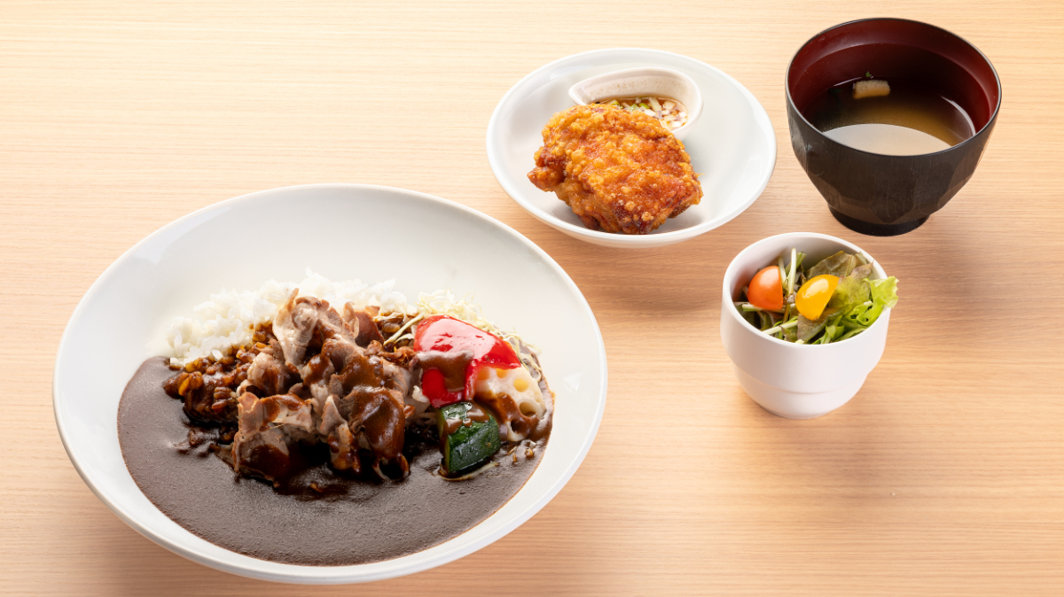 朝食 アパ社長カレー＆布袋のザンギSet