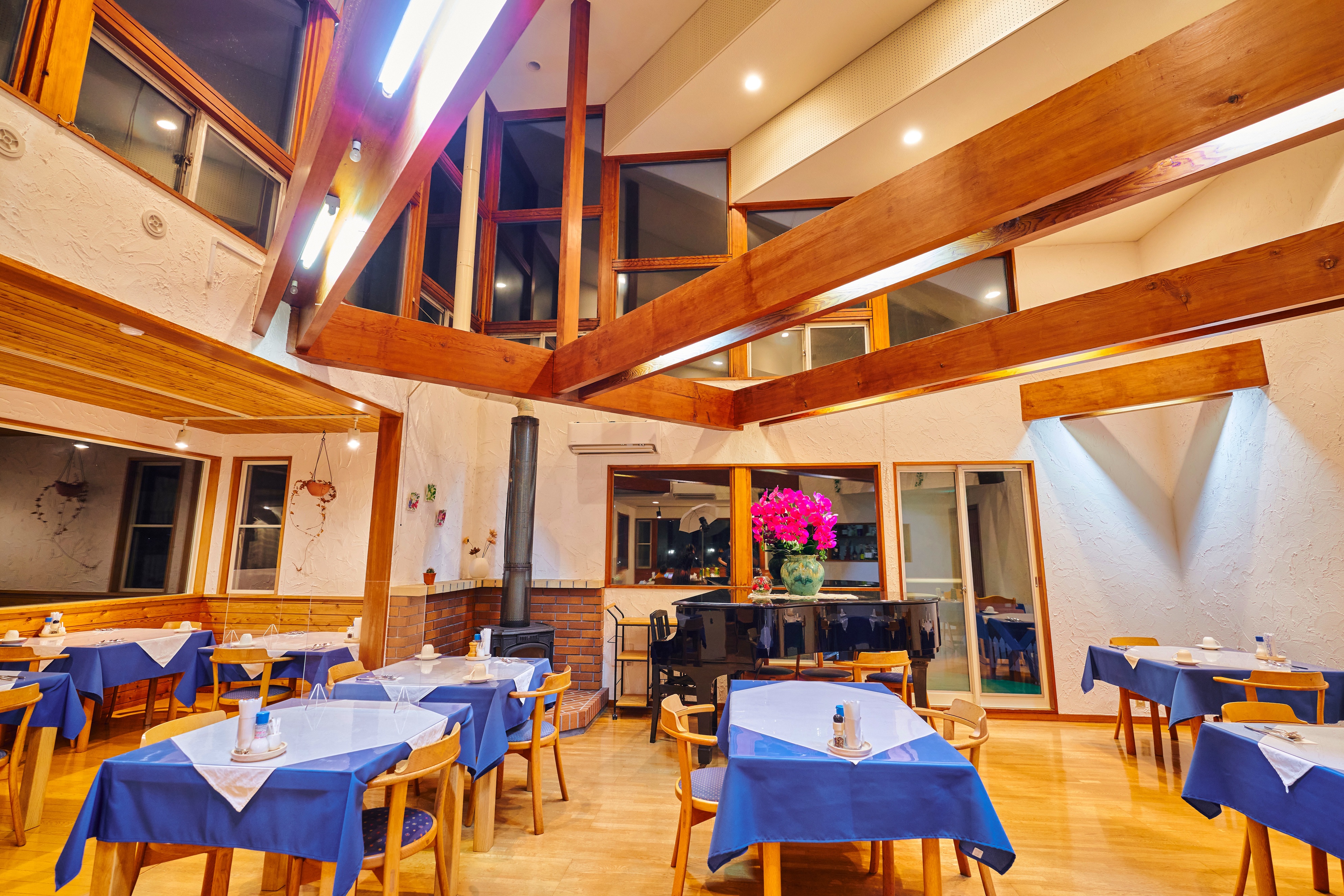 レストラン全景