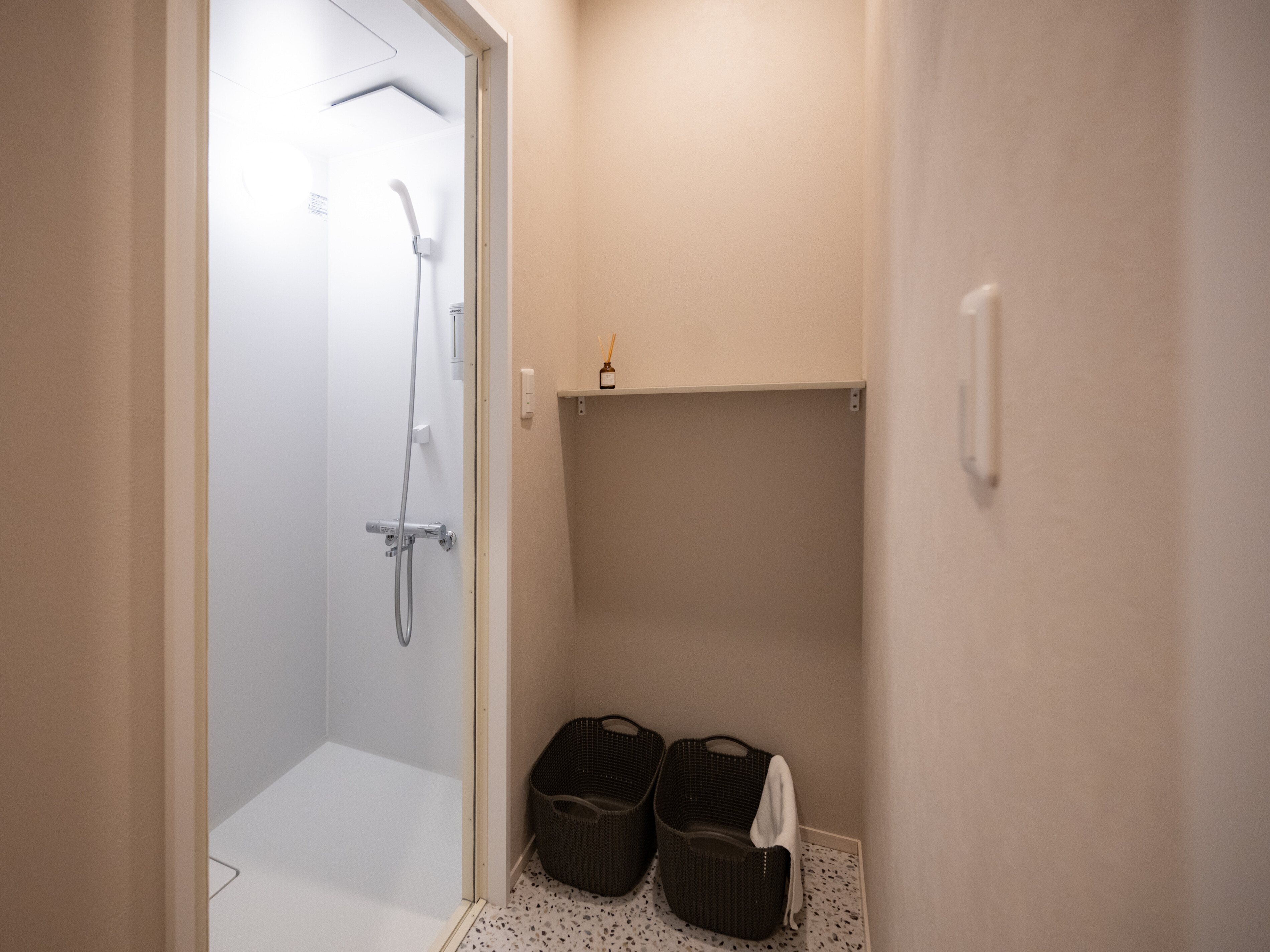 シャワールーム