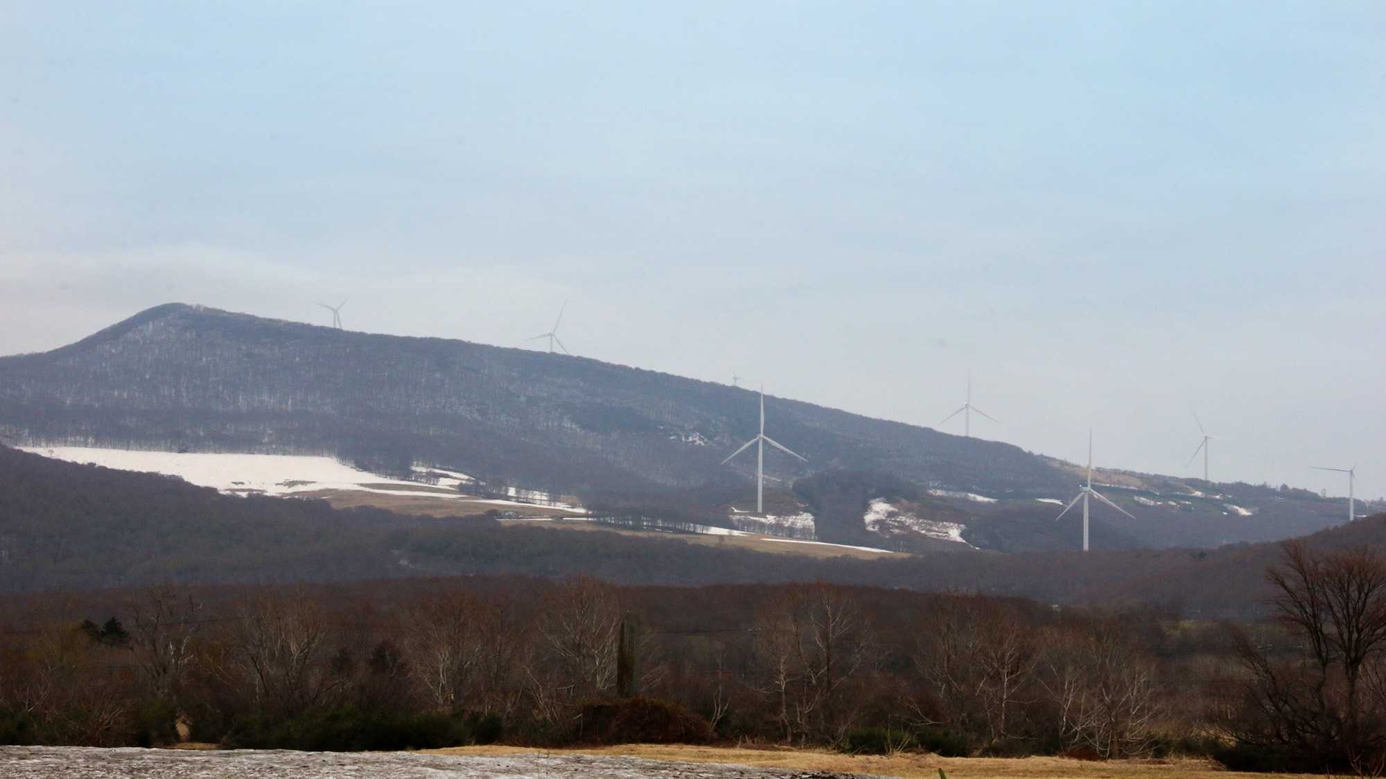 #景観　当館眼の前には美しい青森の山々が一望できます
