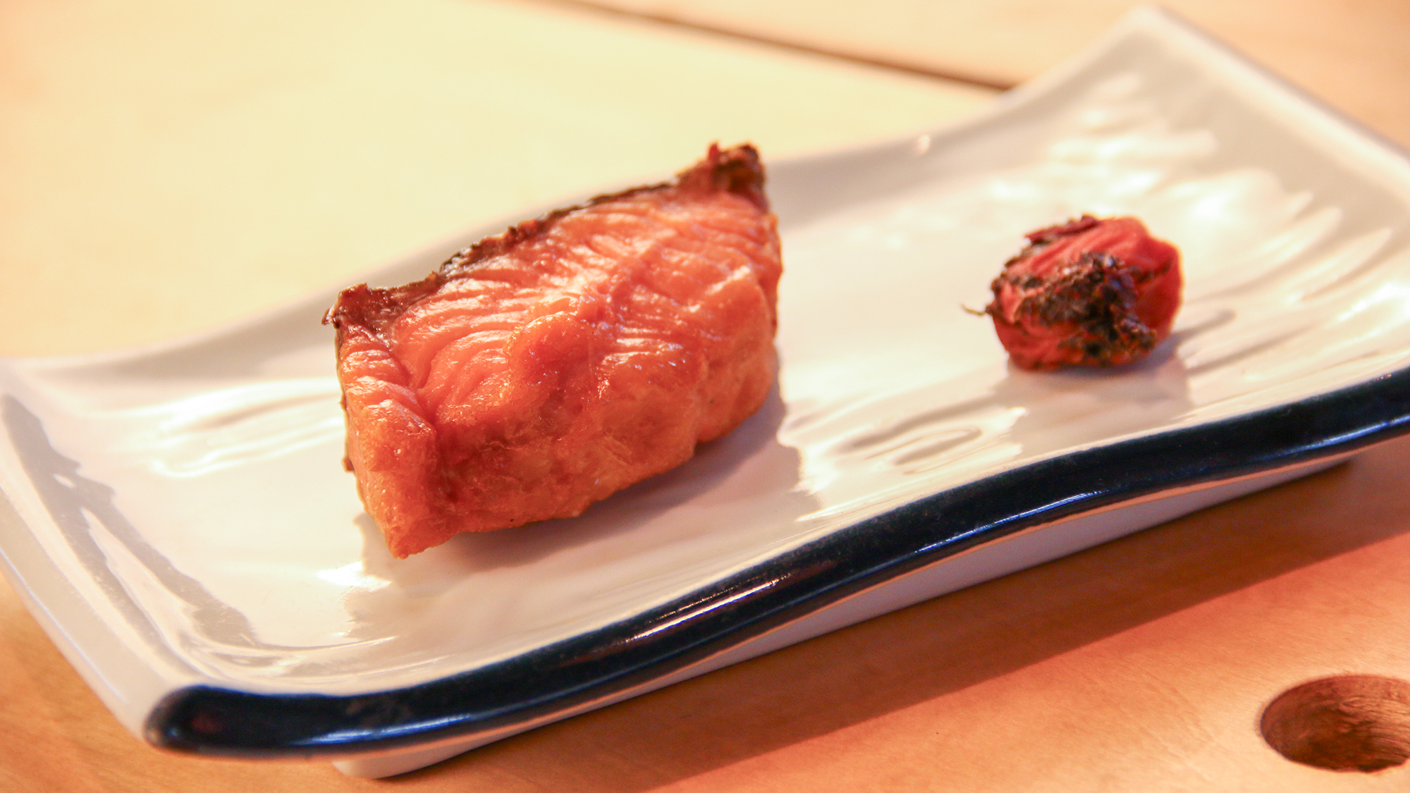 #朝食　地元の鮭を使用し、朝は焼き立てでご提供いたします