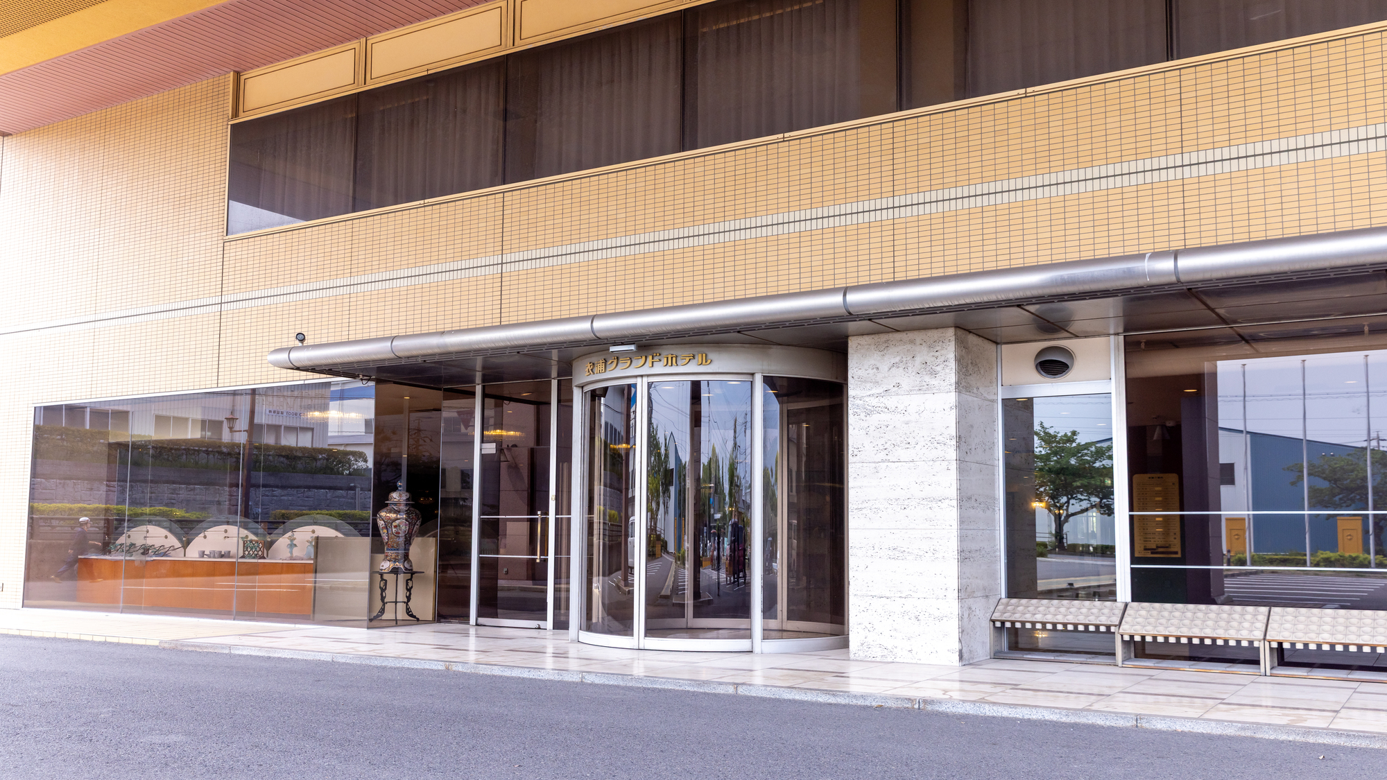ホテルエントランス