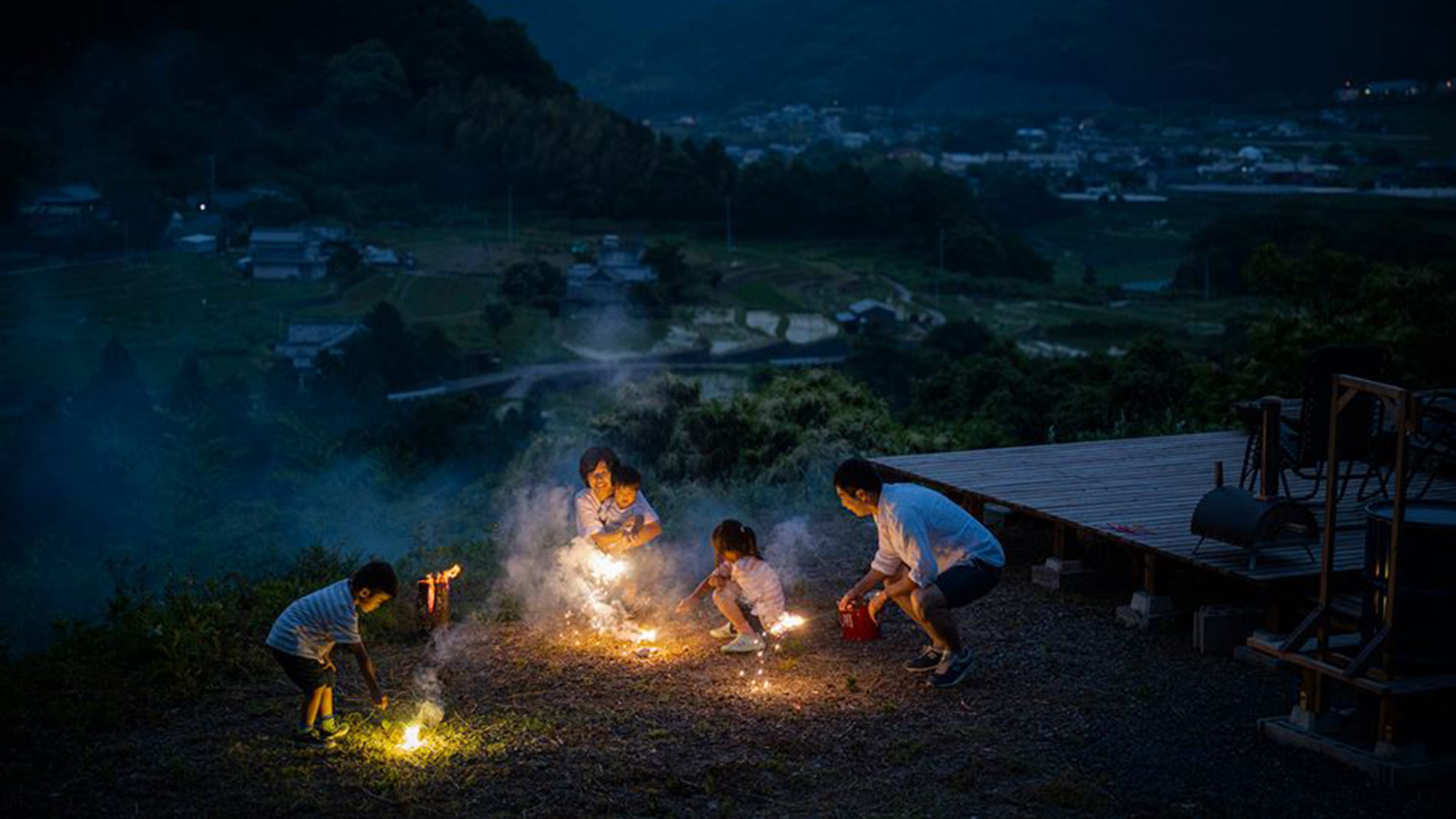 ・【夜の風景】お庭で花火もできます。（花火はご持参ください）