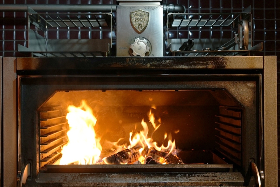 【基本プラン】淡路牛を薪火で愉しむ贅沢フルコース9品！“五感で味わう”美食の休日