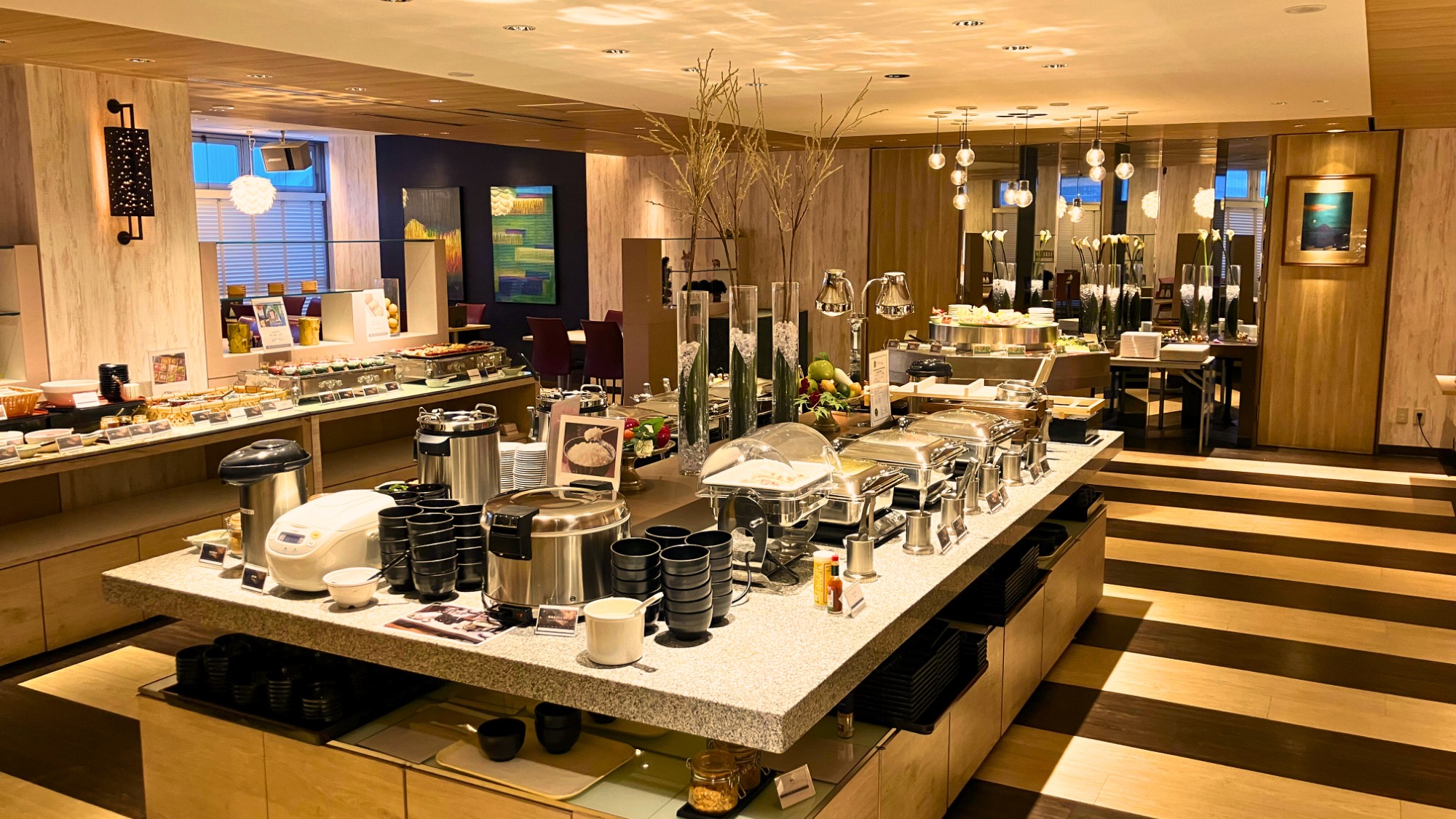 【レストラン】料理長厳選の『地産地消の新鮮な刺身』『いくら』『ステーキ』『天ぷら』などが食べ放題