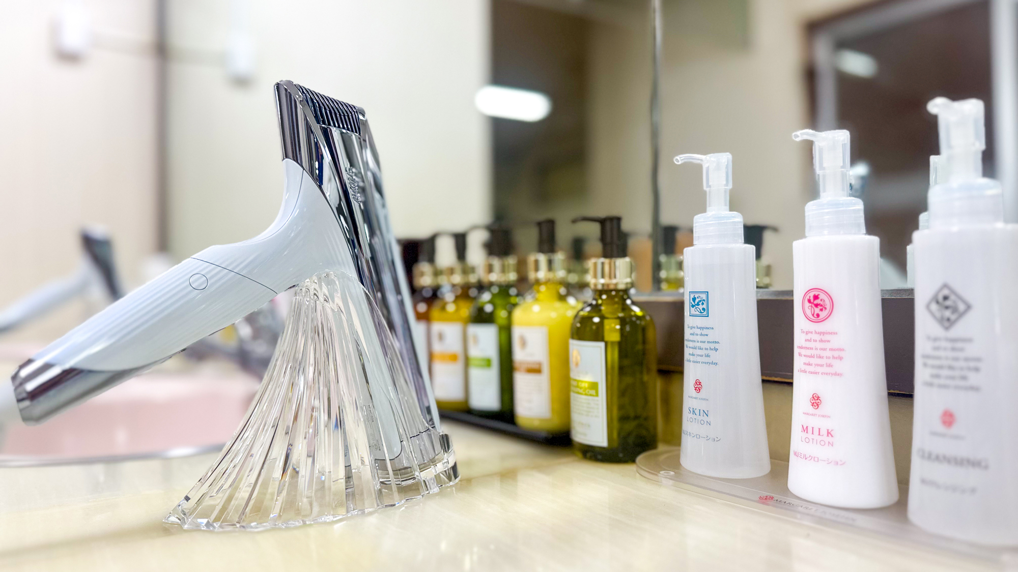 洗面台（アメニティ各種）