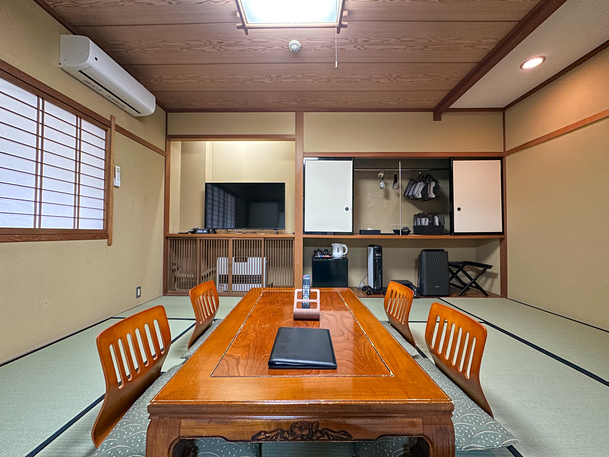 【和美麗・臥龍の間】2間　45平米