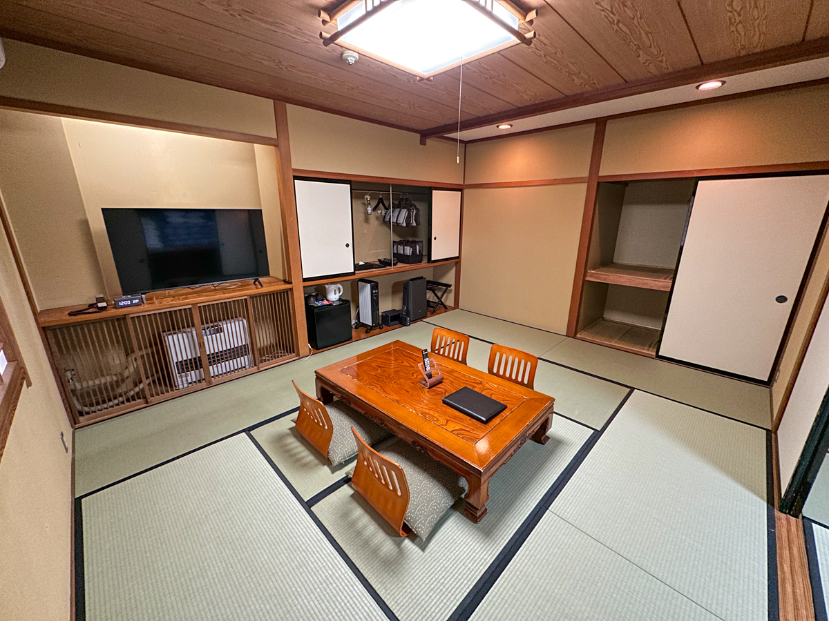 【和美麗・臥龍の間】2間　45平米