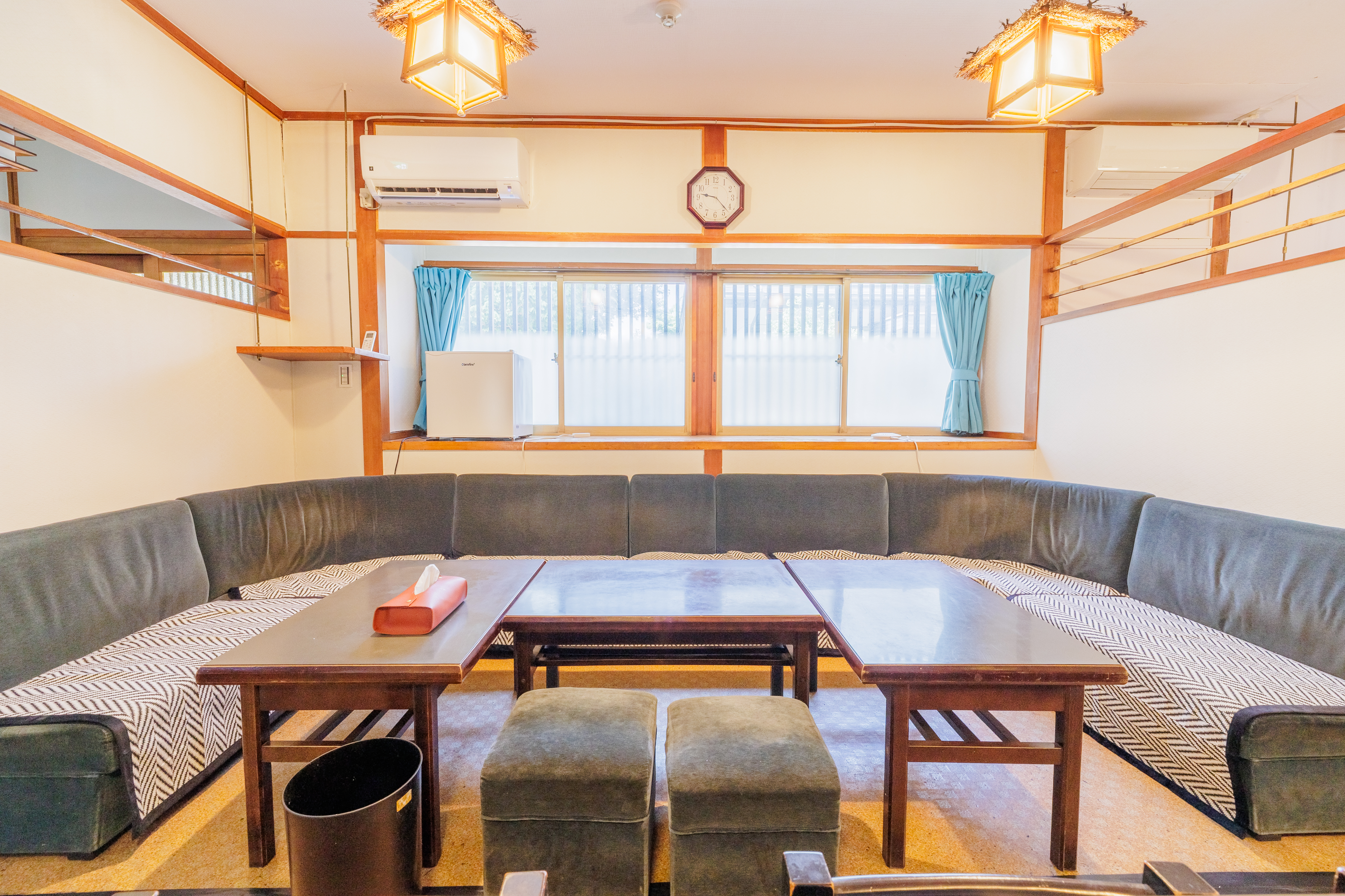 皆様でお食事を楽しめるスペースです。