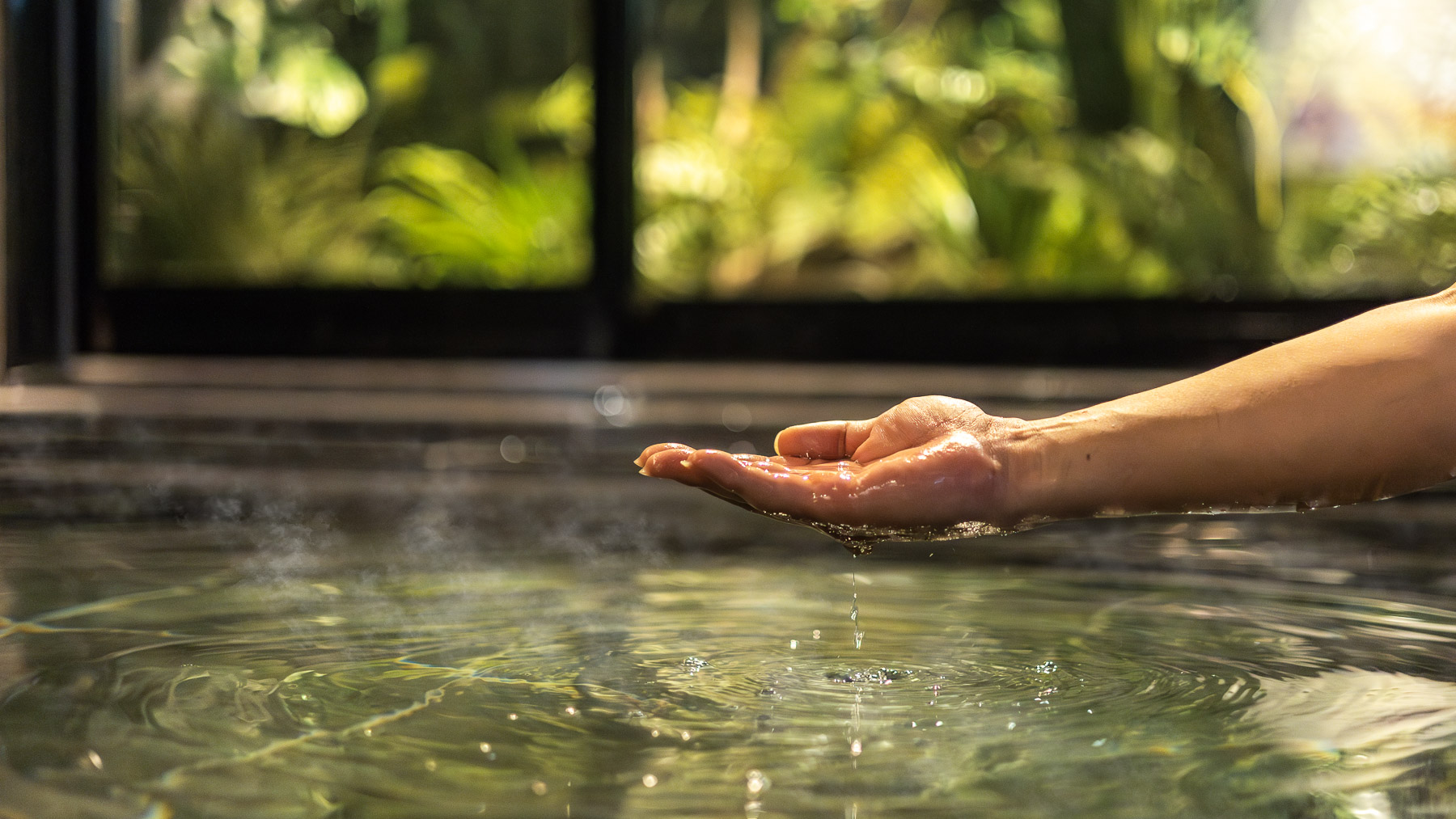 お肌に優しい泉質をご堪能ください
