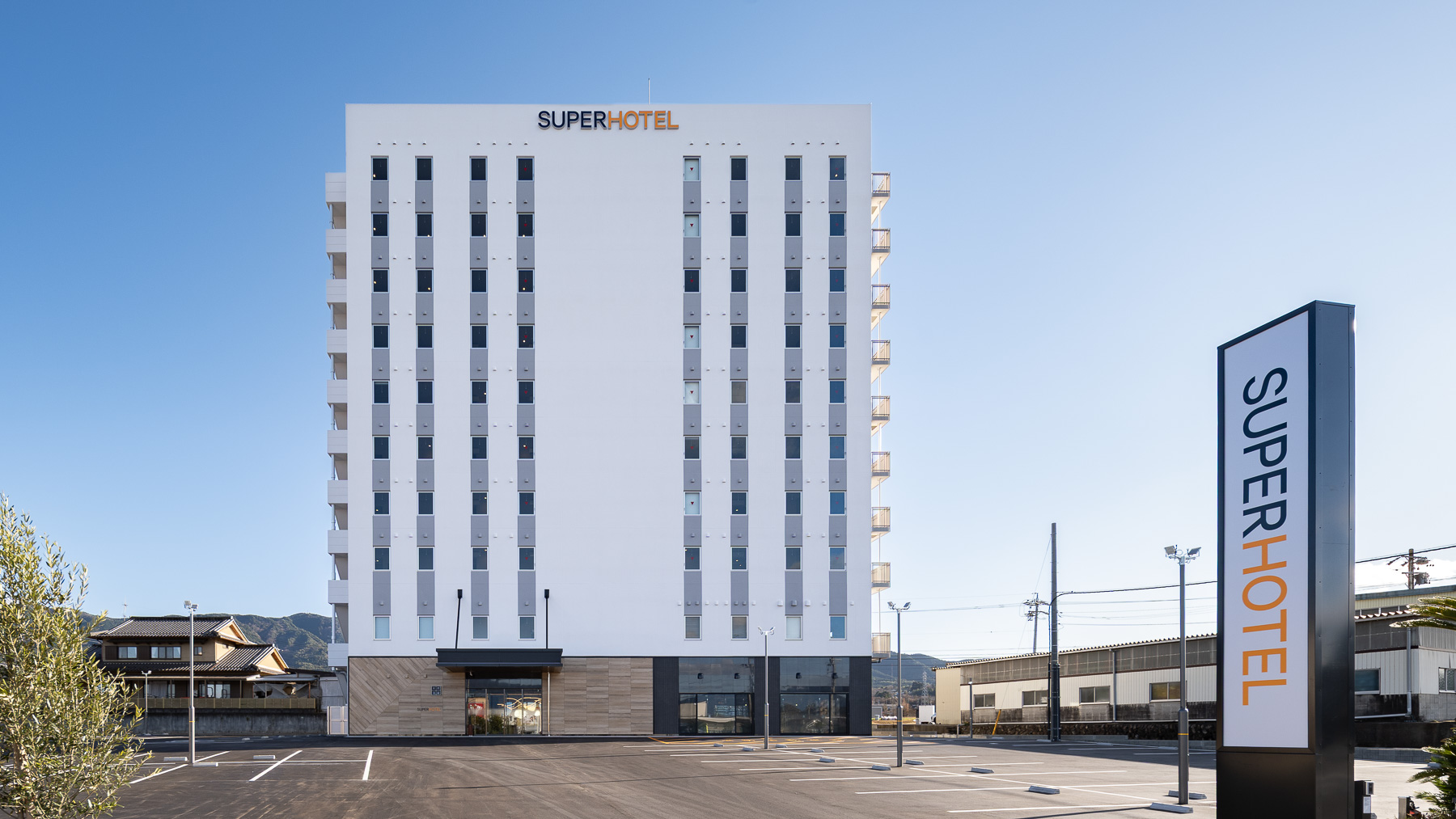 こちらの看板が目印です♪