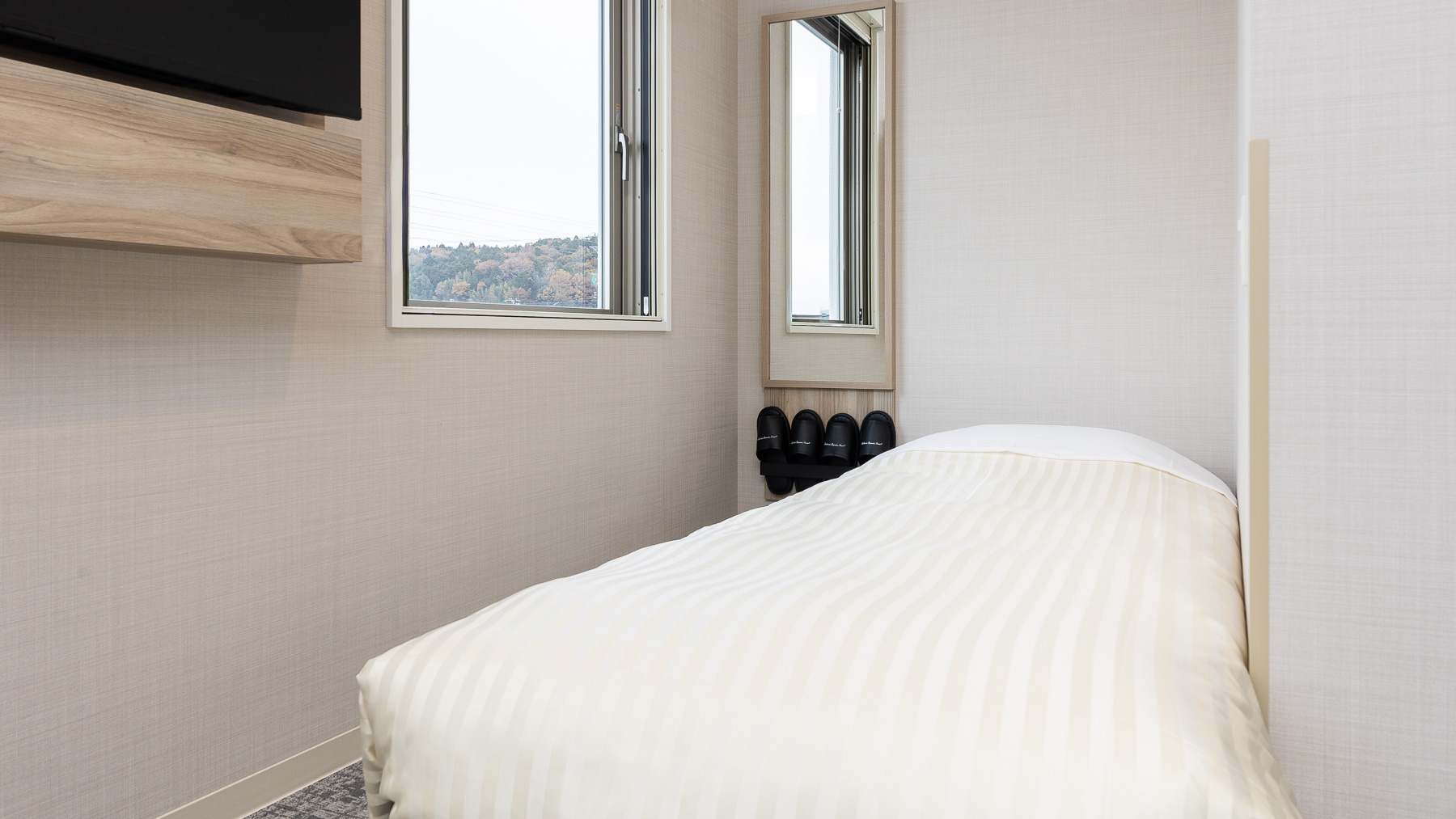 ソファーにベッドメイクでエクストラベッドとしてご利用ください