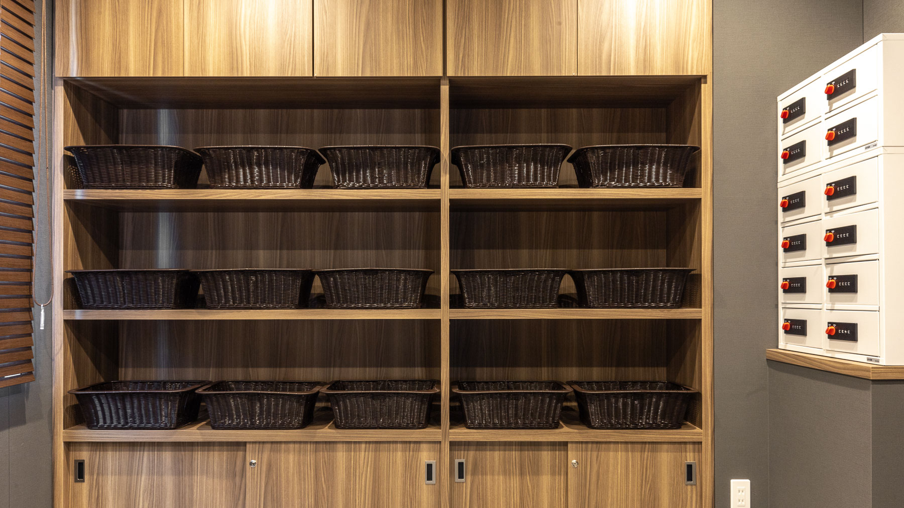 脱衣かごも十分な数ご用意