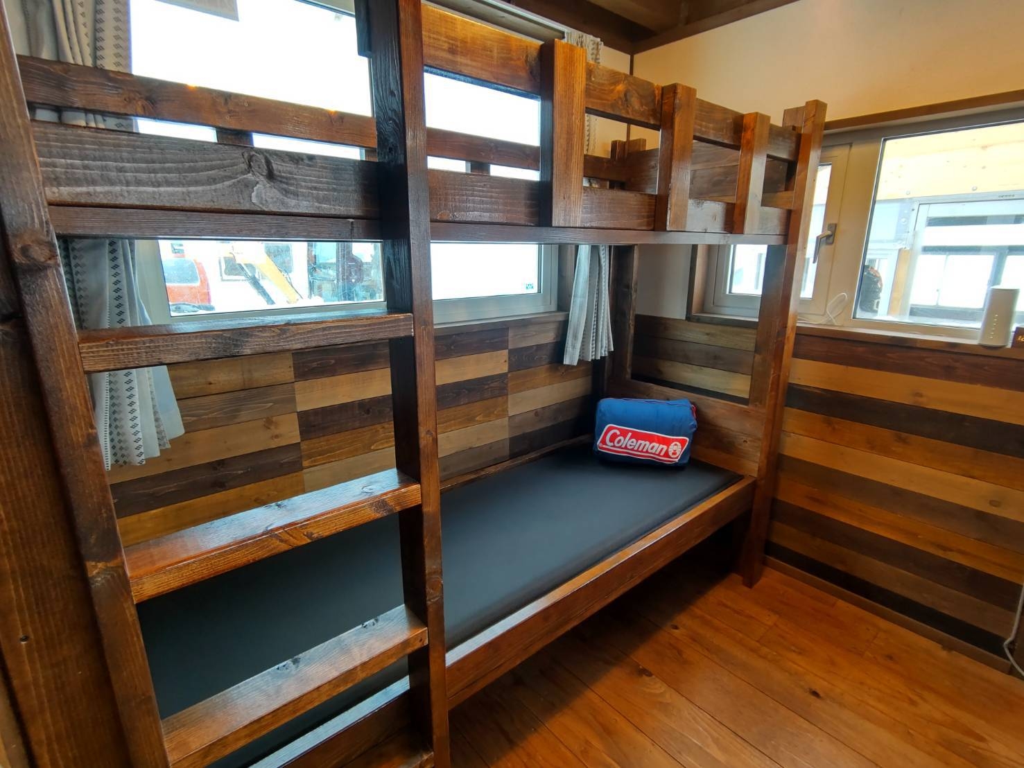 【直前割】通常料金より10％お得♪１人利用歓迎します。山小屋風の１日１組限定貸切コテージ