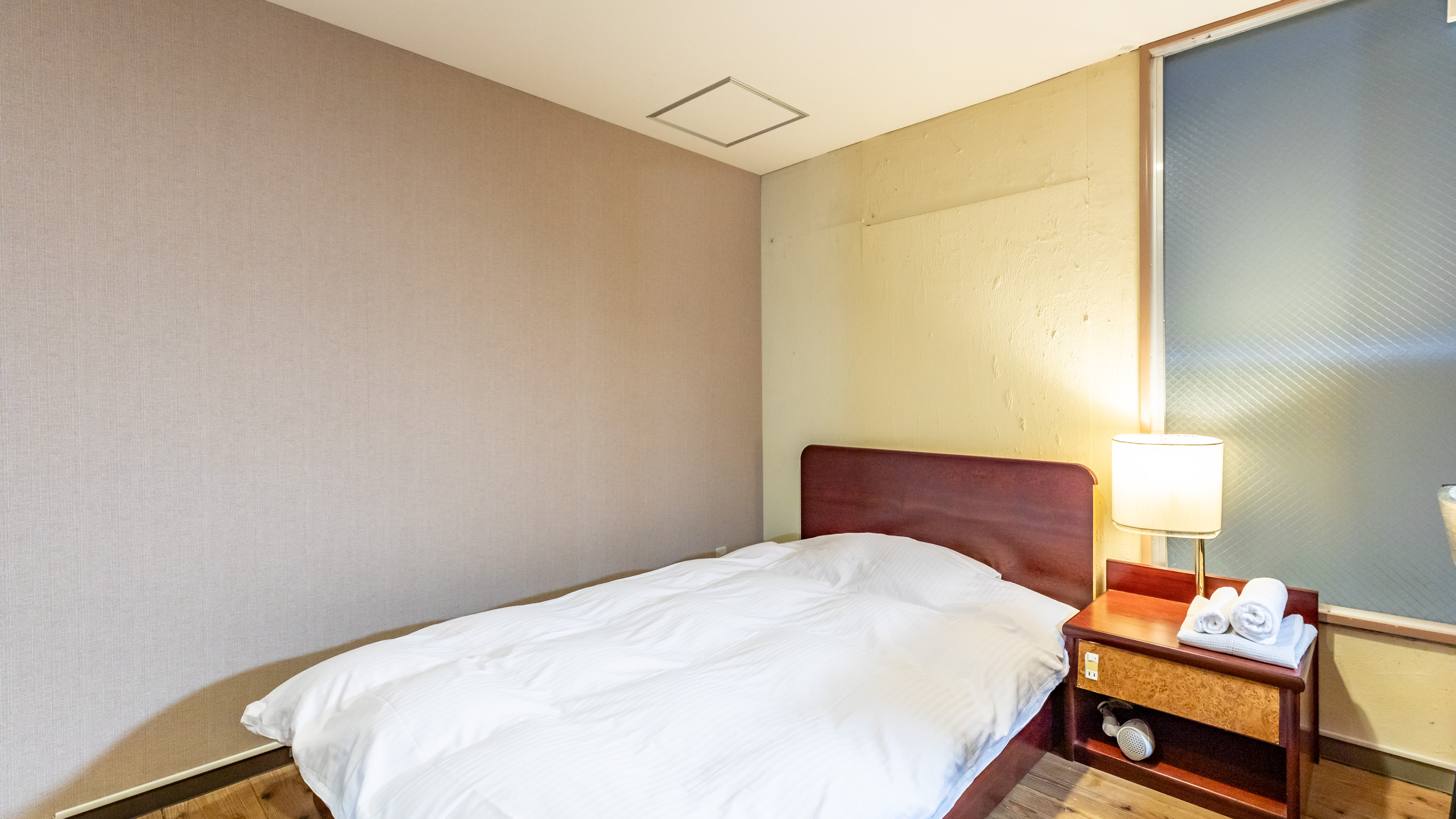 【禁煙】シングルルーム（バス・トイレ共有）