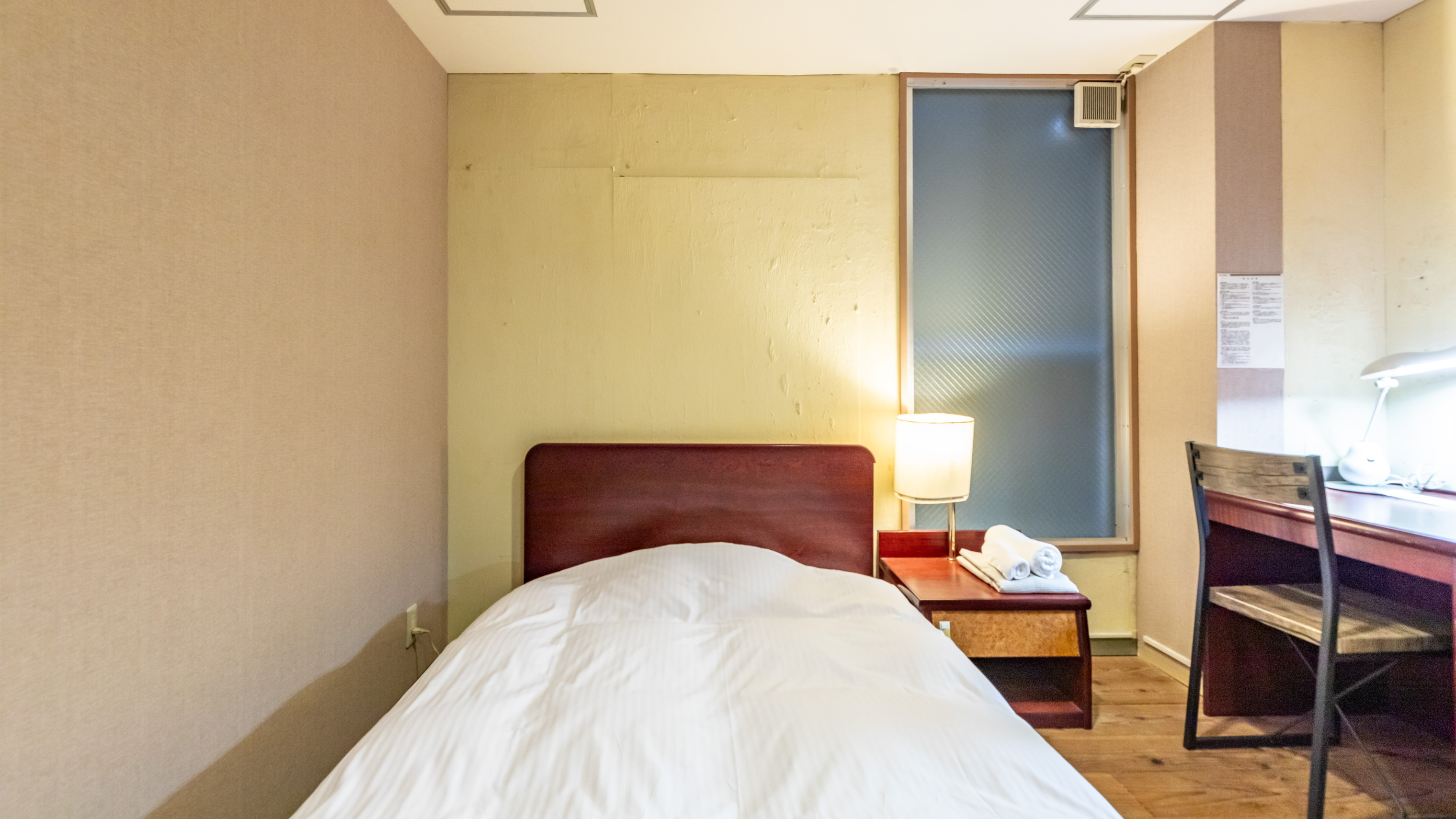 【禁煙】シングルルーム（バス・トイレ共有）