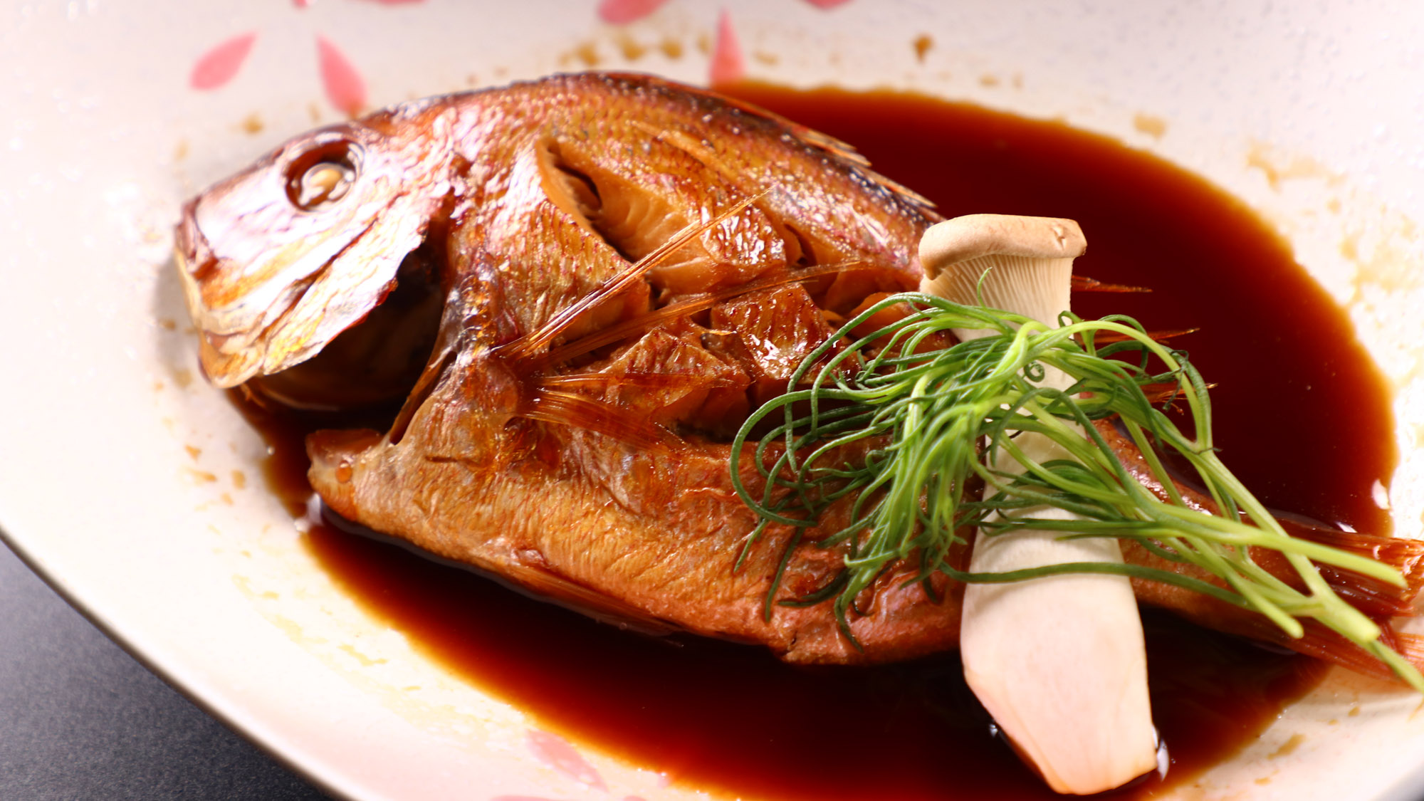 料理_夕食_煮魚_旬の煮魚尾頭付き*