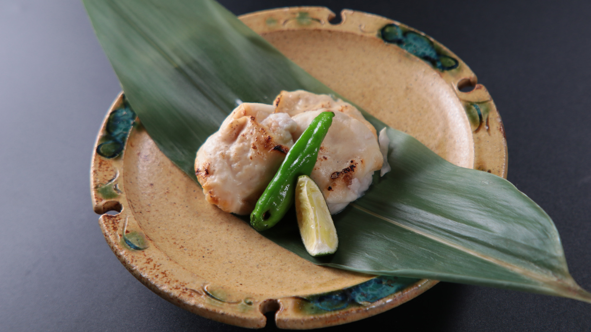 料理_単品_河豚の季節でも限られた季節にしか出ない高級珍味『河豚白子』の白子焼き*