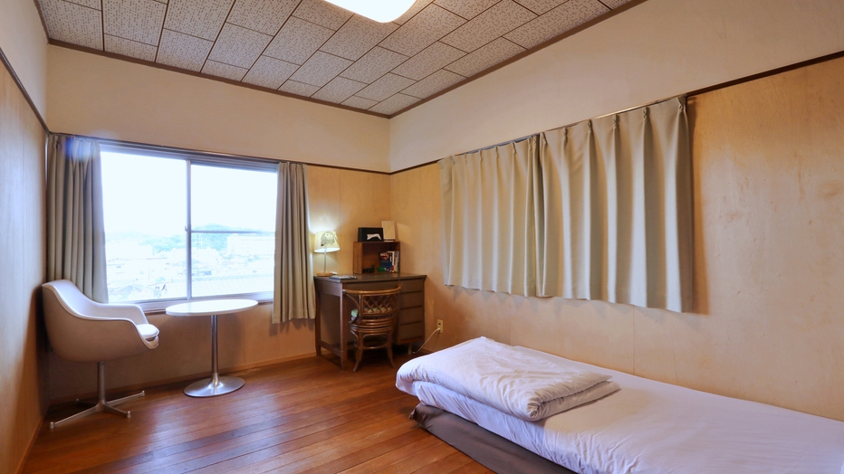 【楽天スーパーSALE】【素泊まり・ペット可】アート巡りに最適！隠れ家古民家でシンプルステイ