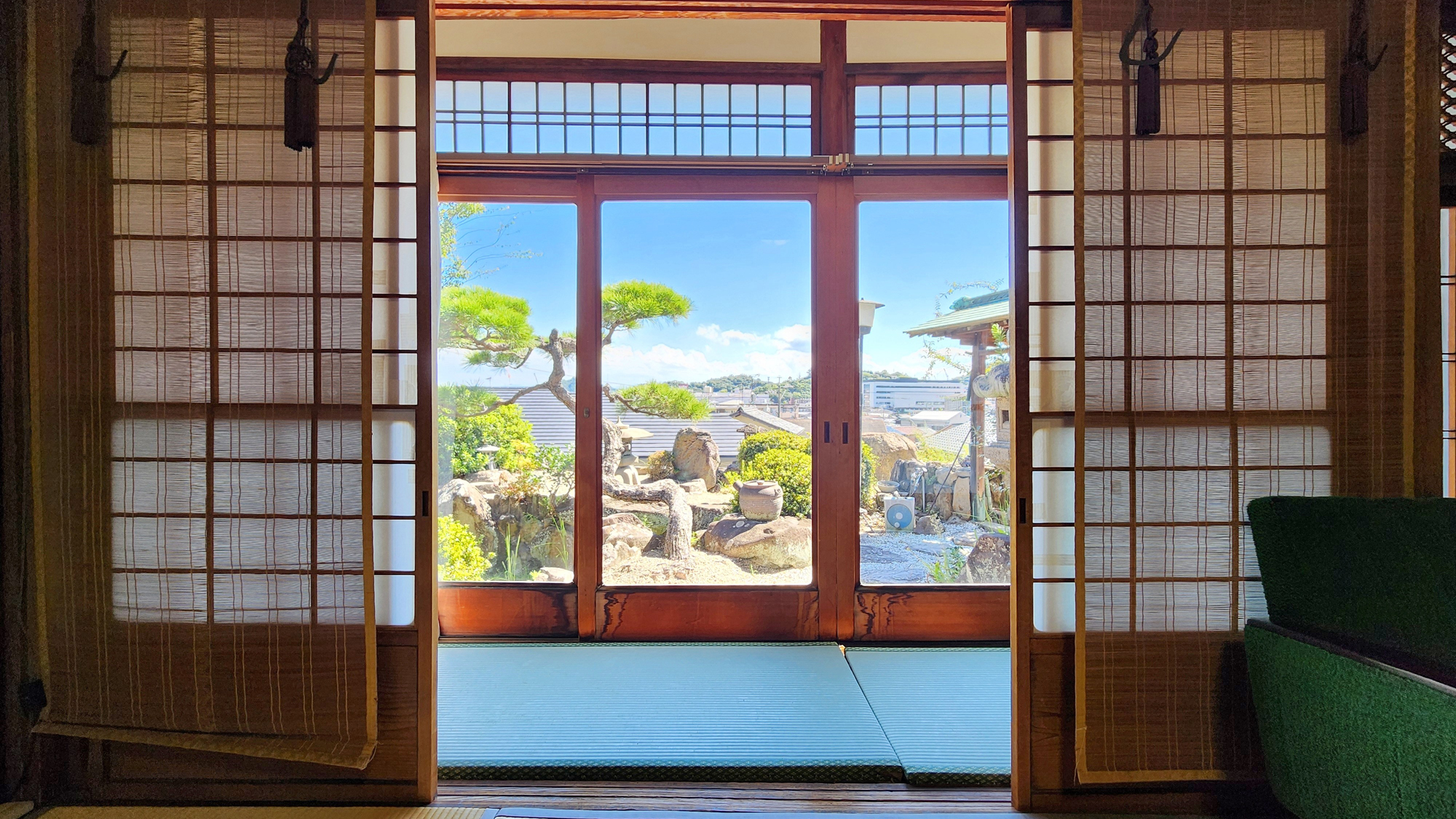 【客室（松）】