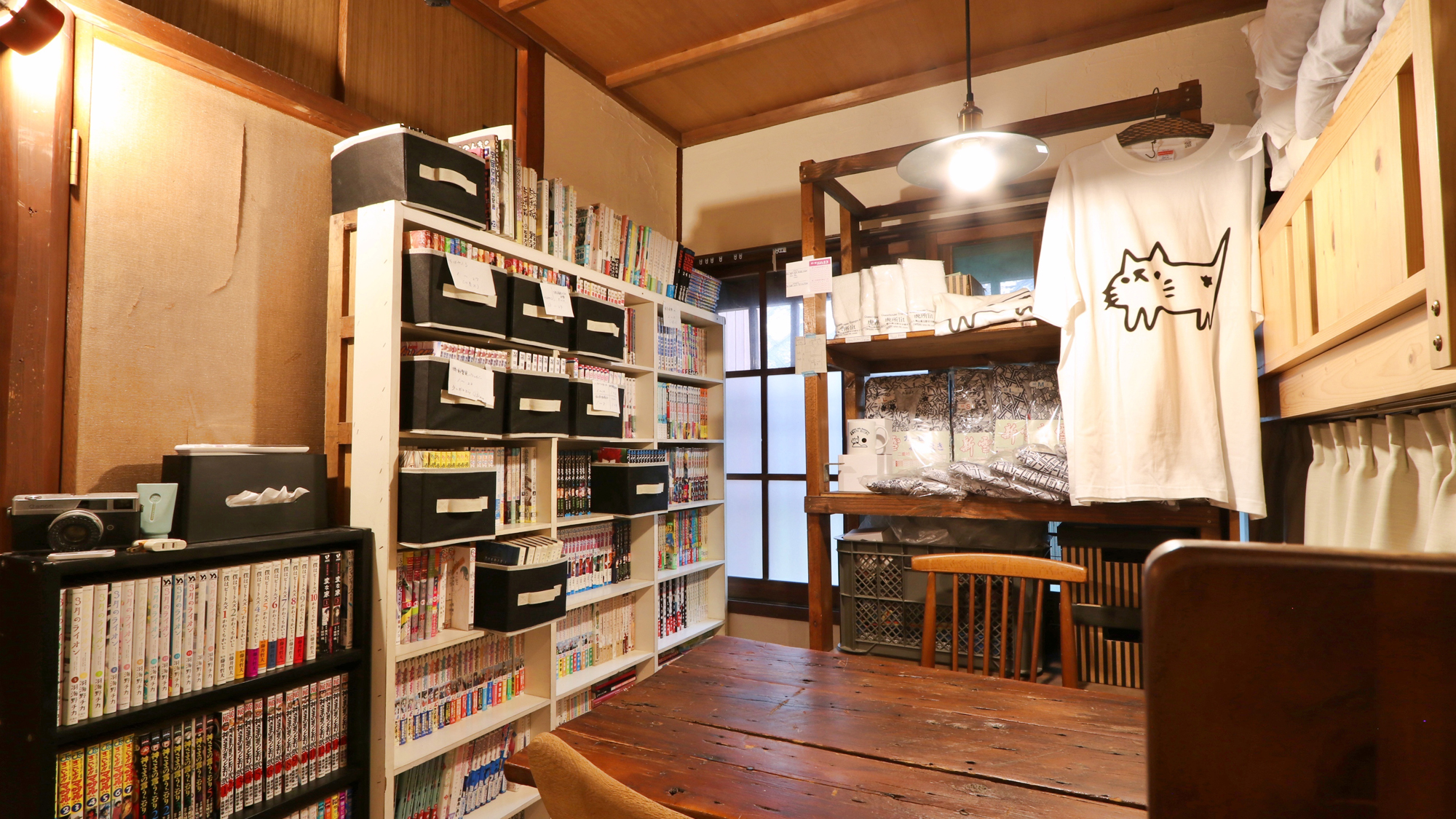 【ライブラリースペース】 