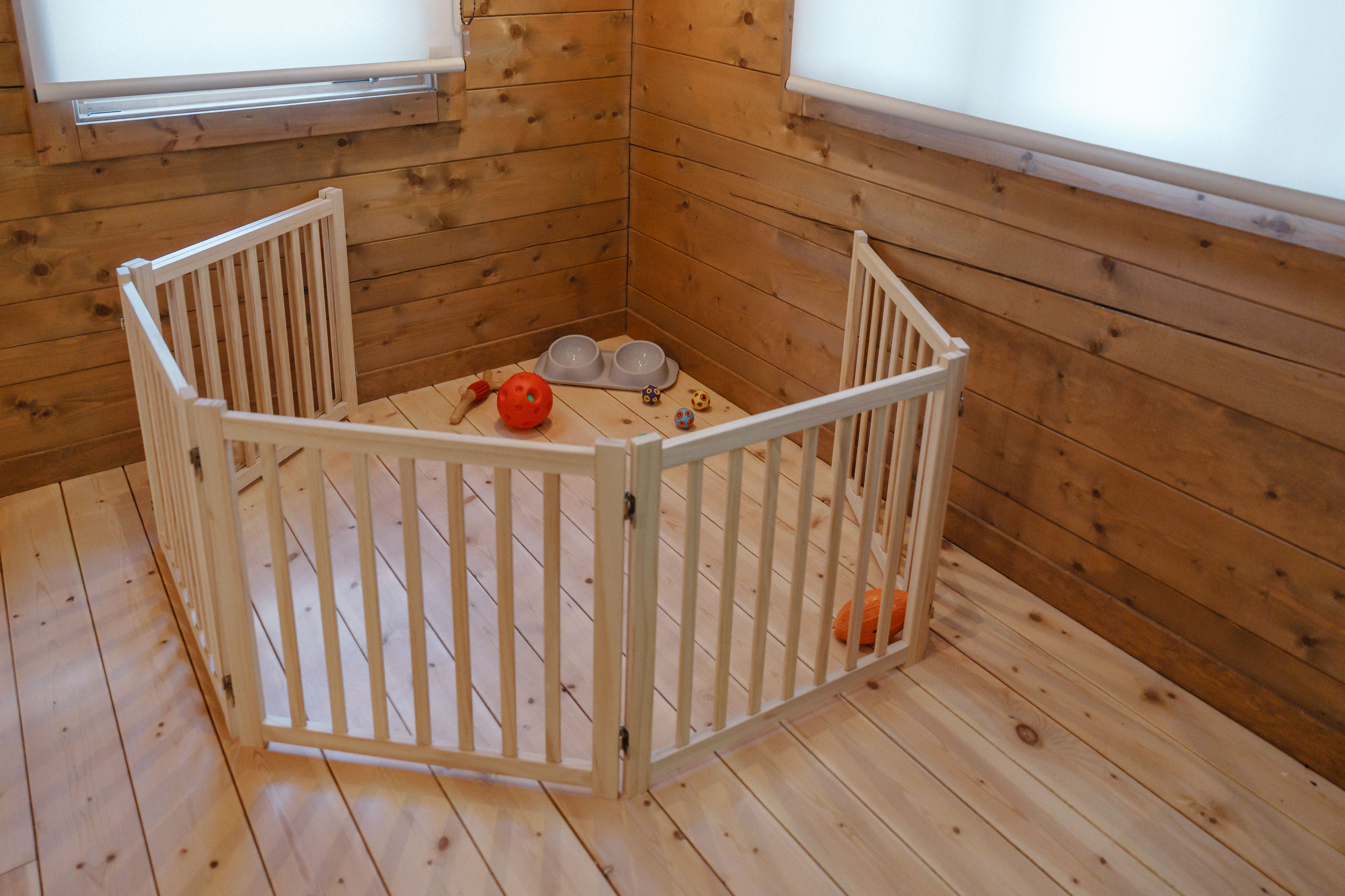 わんちゃん用アメニティやおもちゃやケージもあり、愛犬と一緒に宿泊できます♪