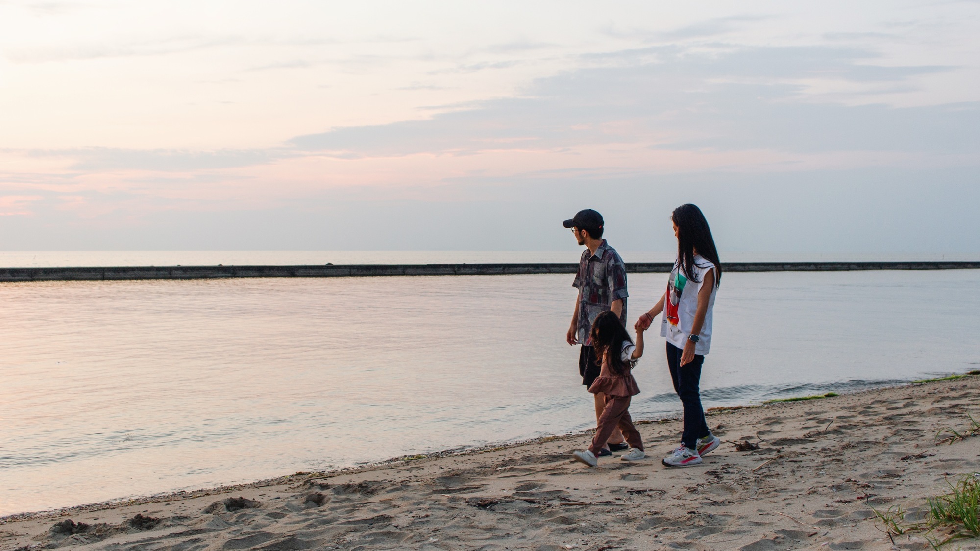 家族で五色浜を散策