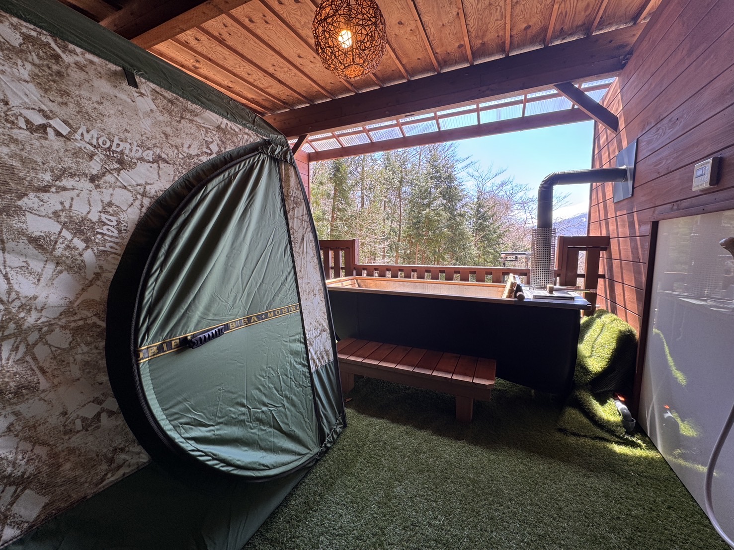 テントサウナと露天風呂