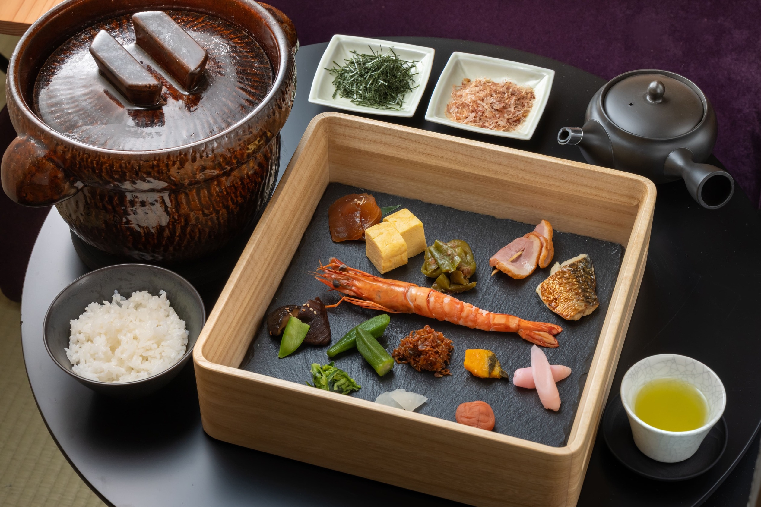 サプライズプランナーと作る大切な方との想い出【朝食付き】