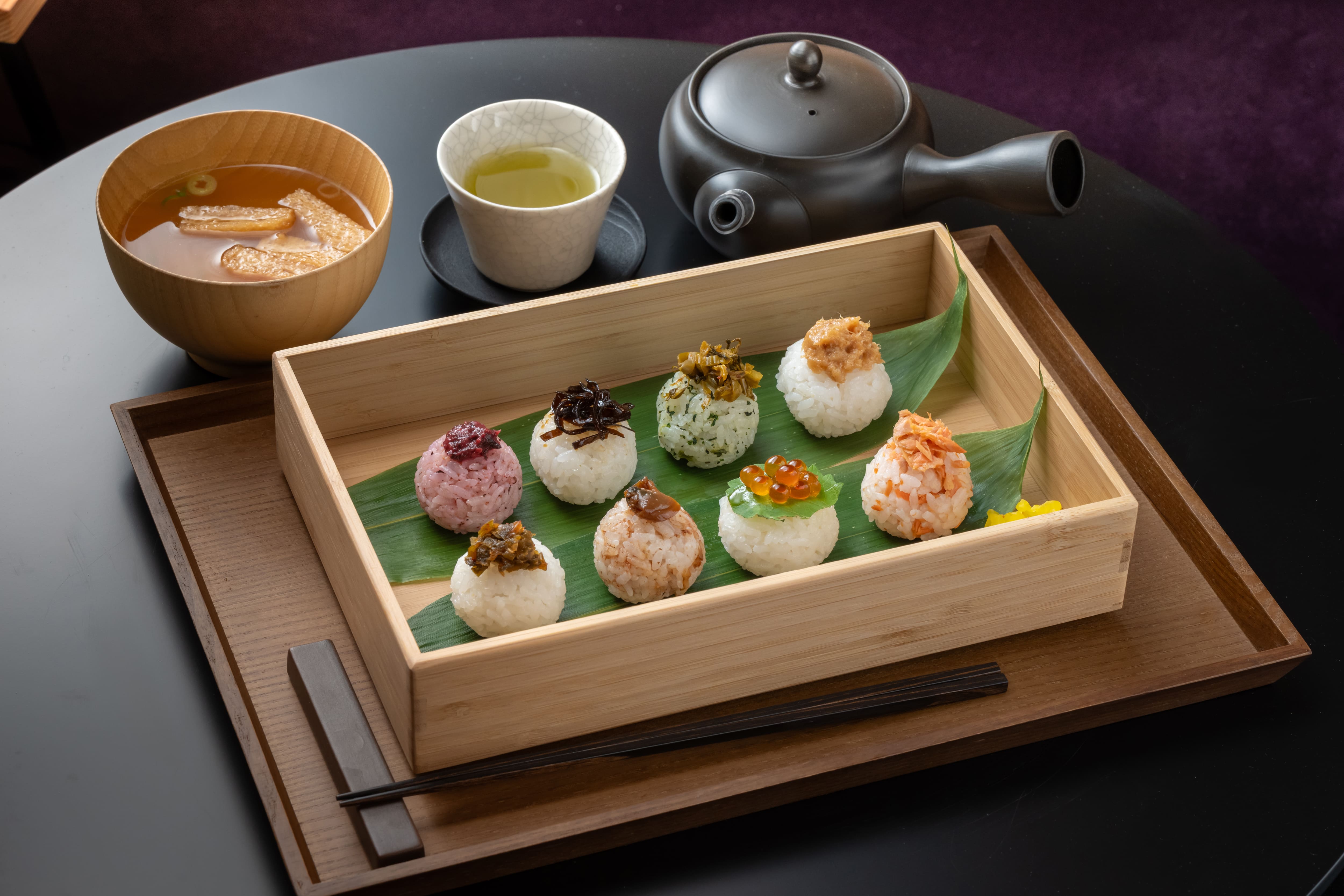 お部屋にお持ちする無料のお夜食サービス