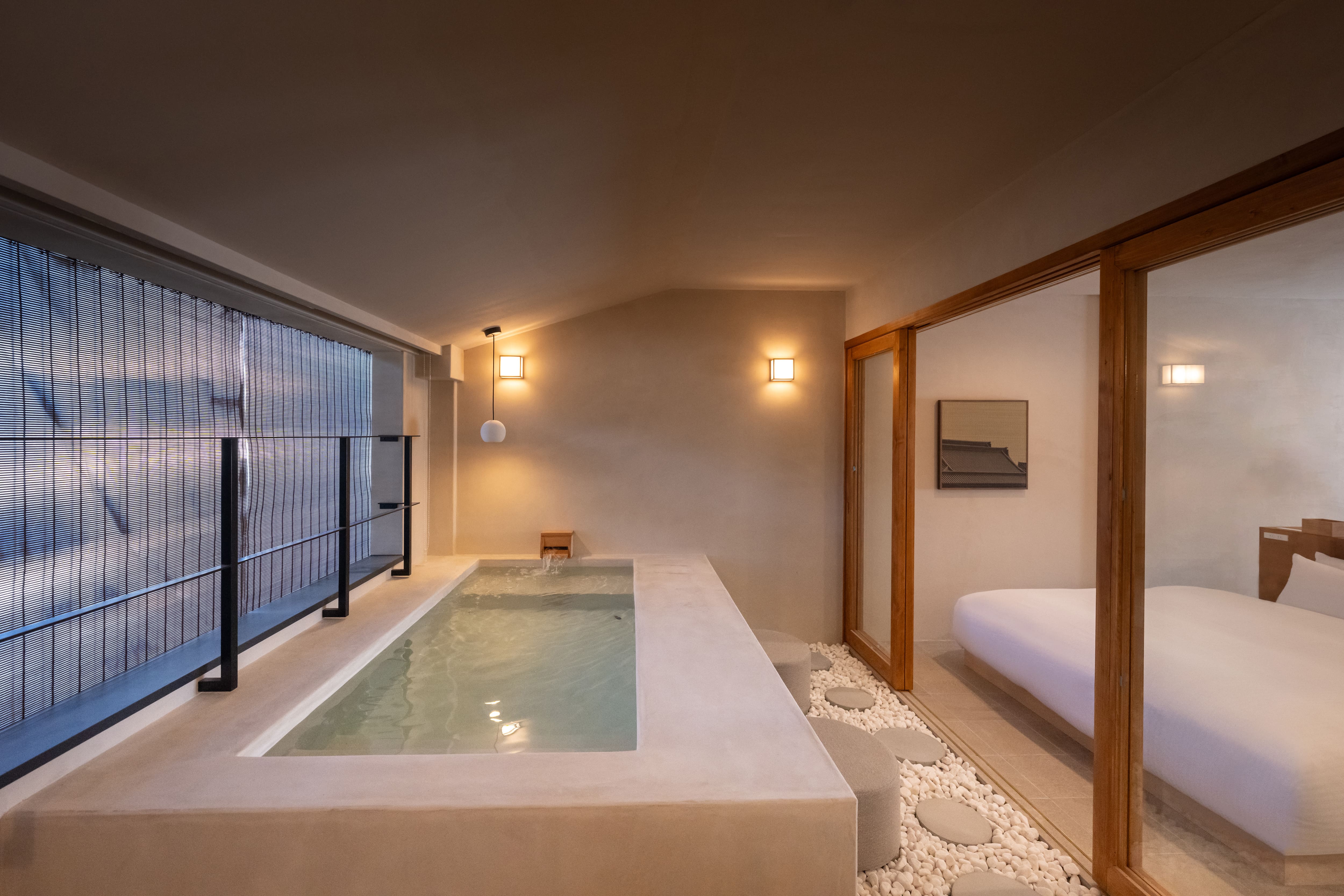 【半露天風呂付き客室】緑波-Ryokuha-