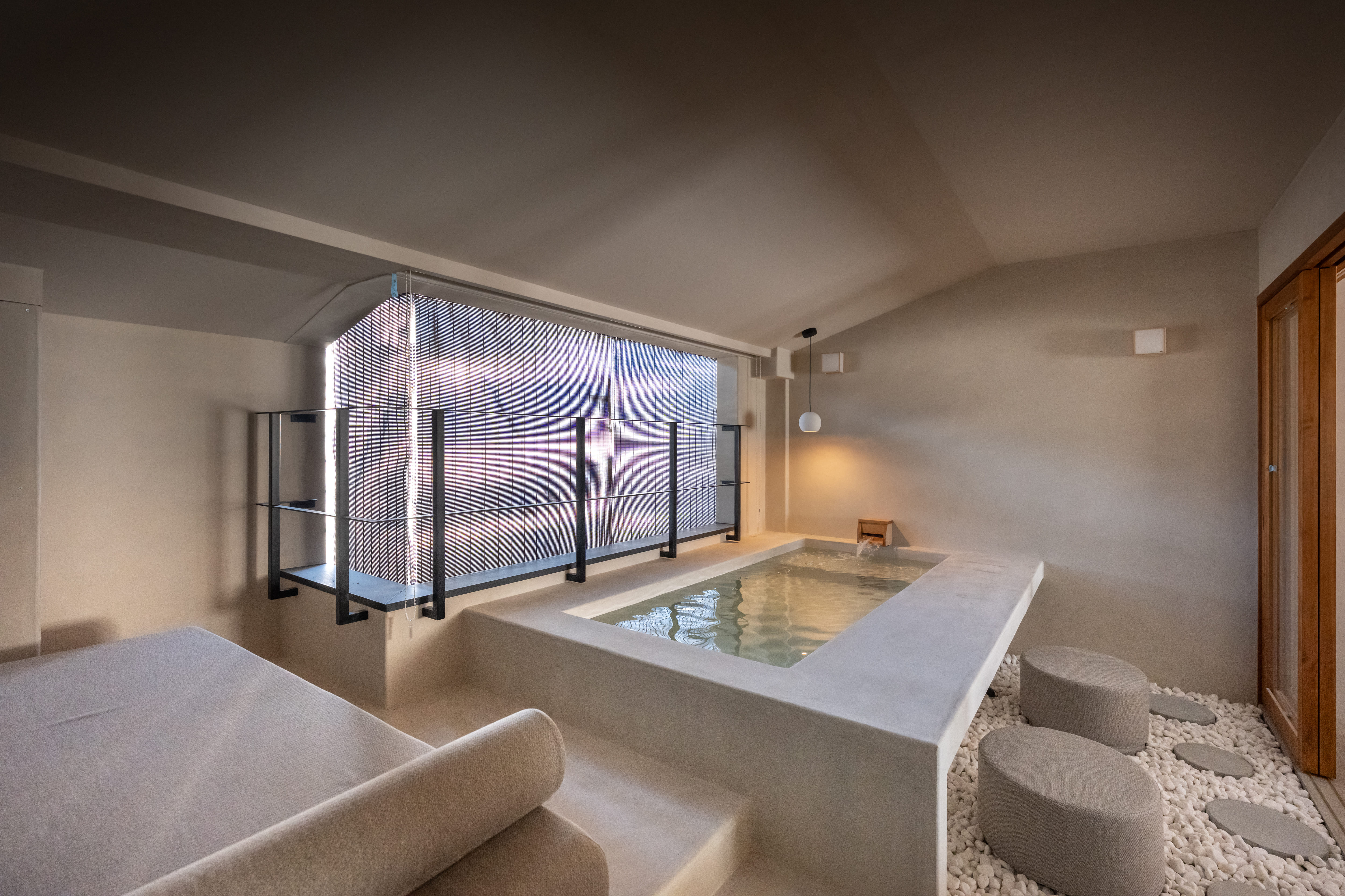 【半露天風呂付き客室】緑波-Ryokuha-