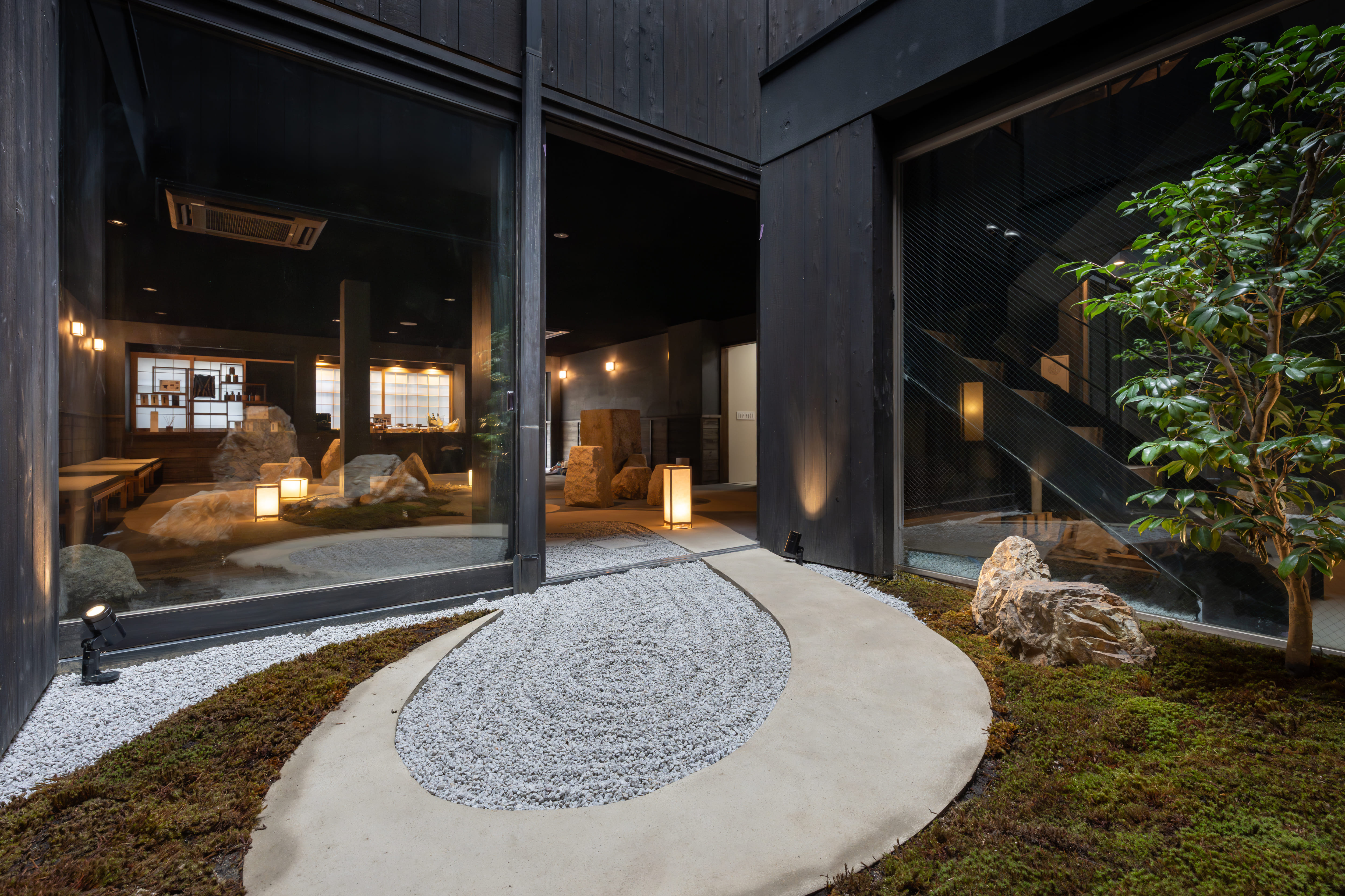 フロント・ロビー4