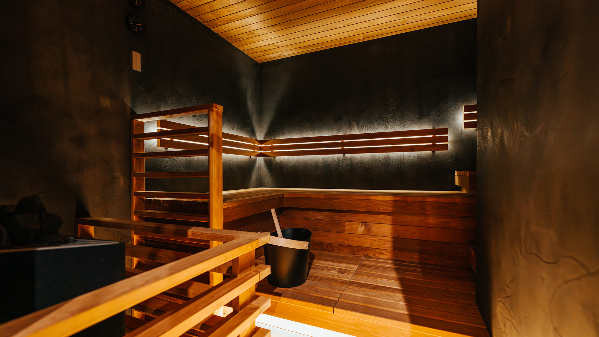 男性サウナ_1