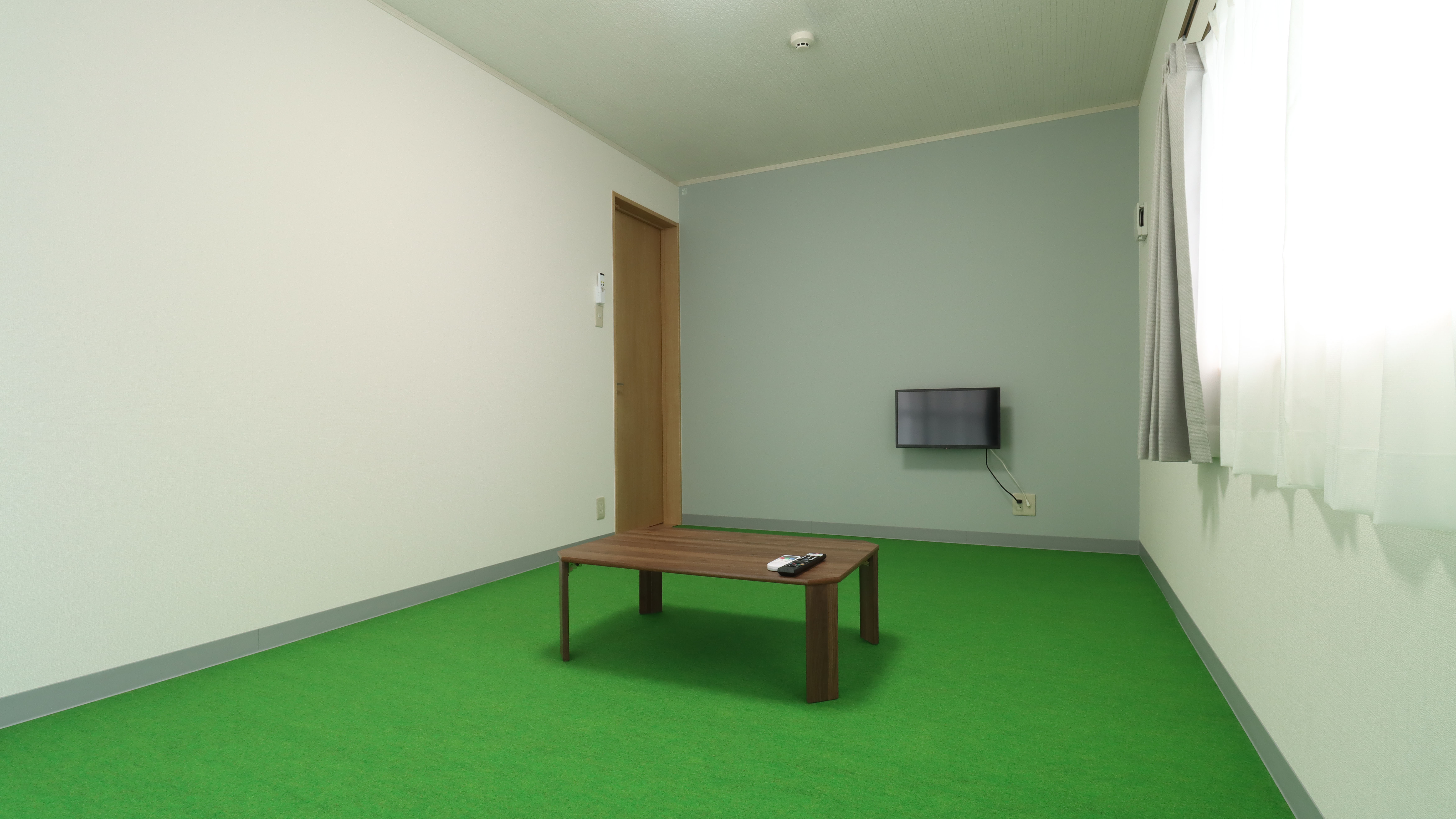 【204】緑のフローリングが落ち着くお部屋です